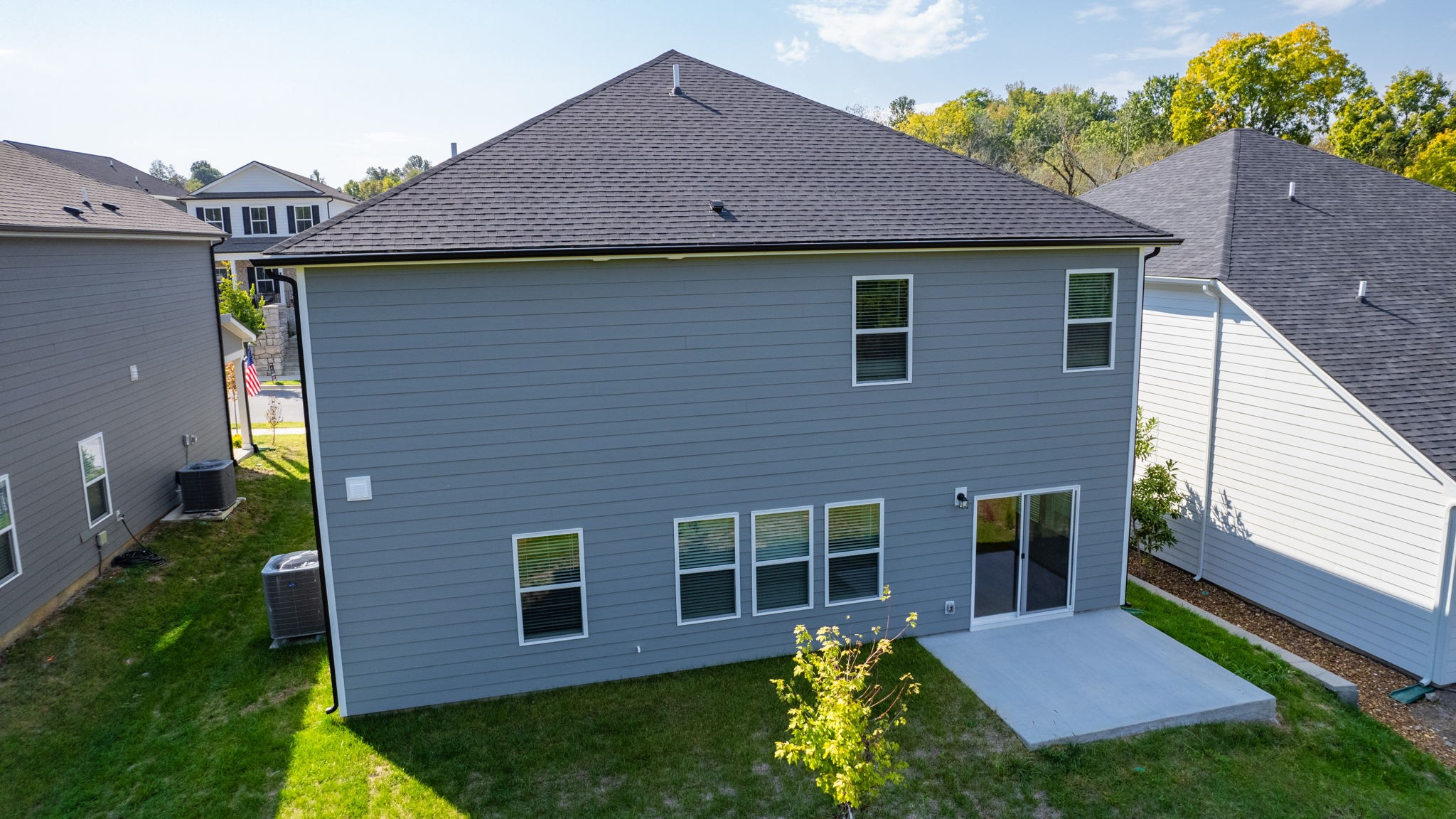 4952 Myra Dr