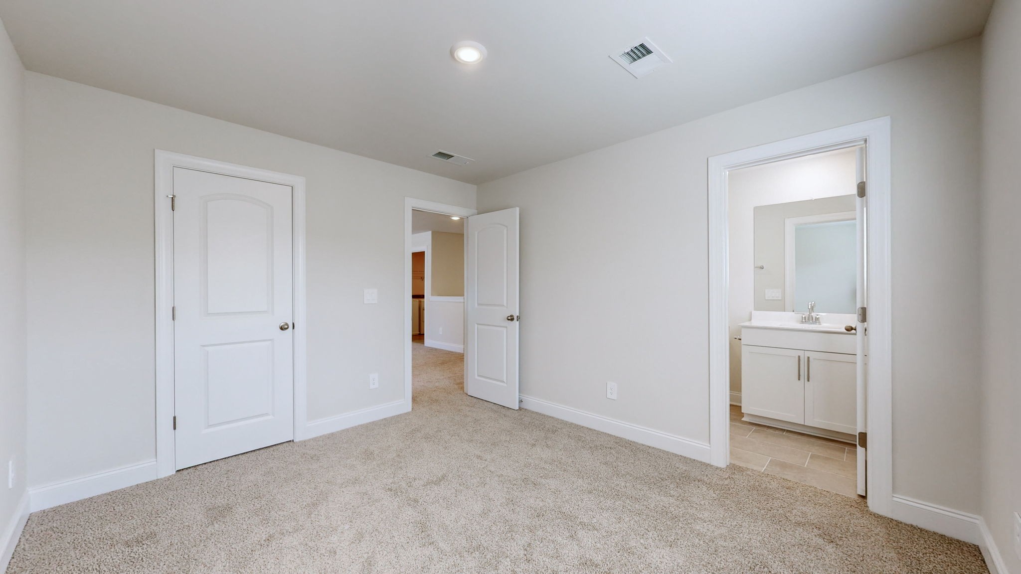 4952 Myra Dr