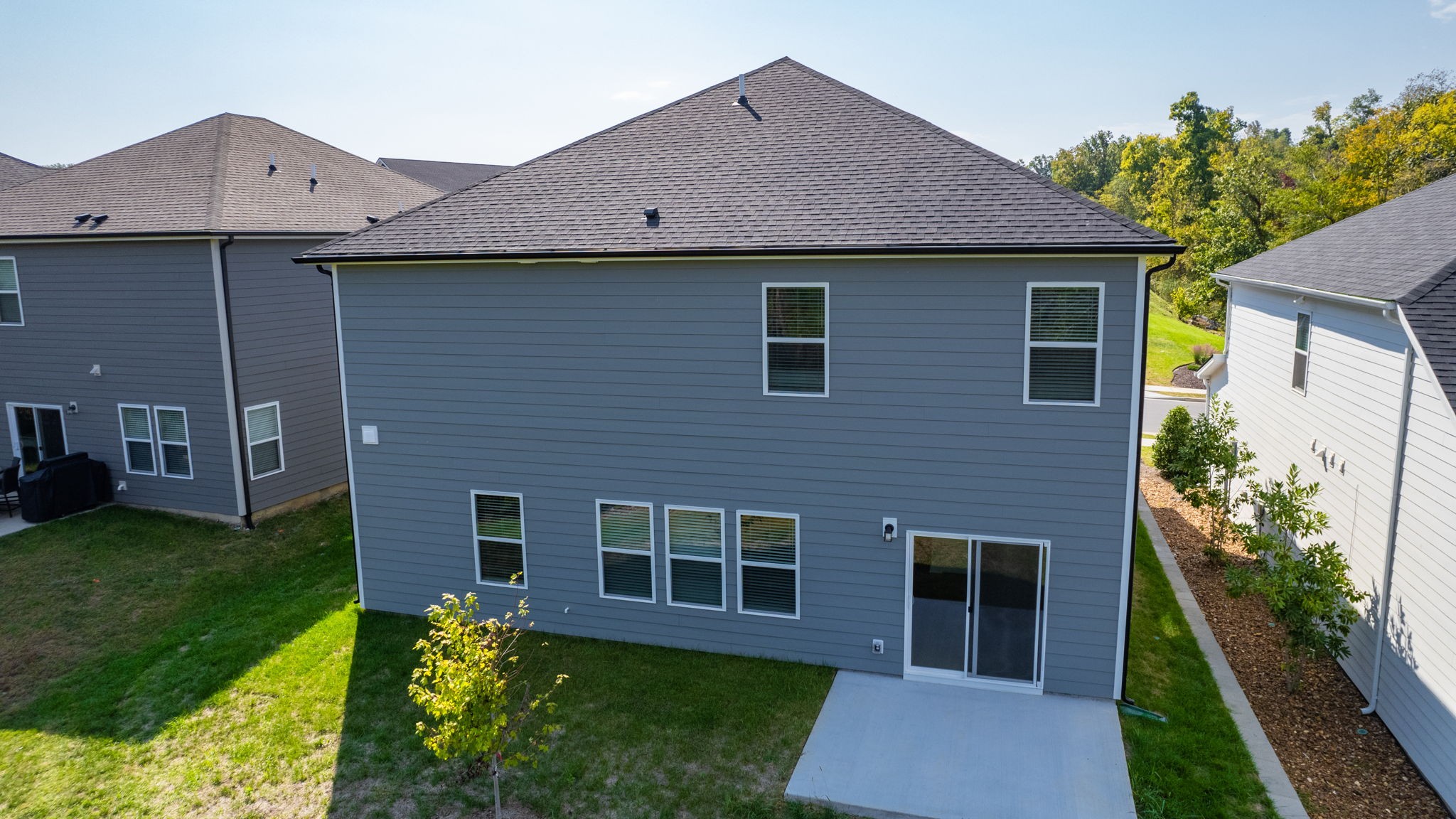 4952 Myra Dr