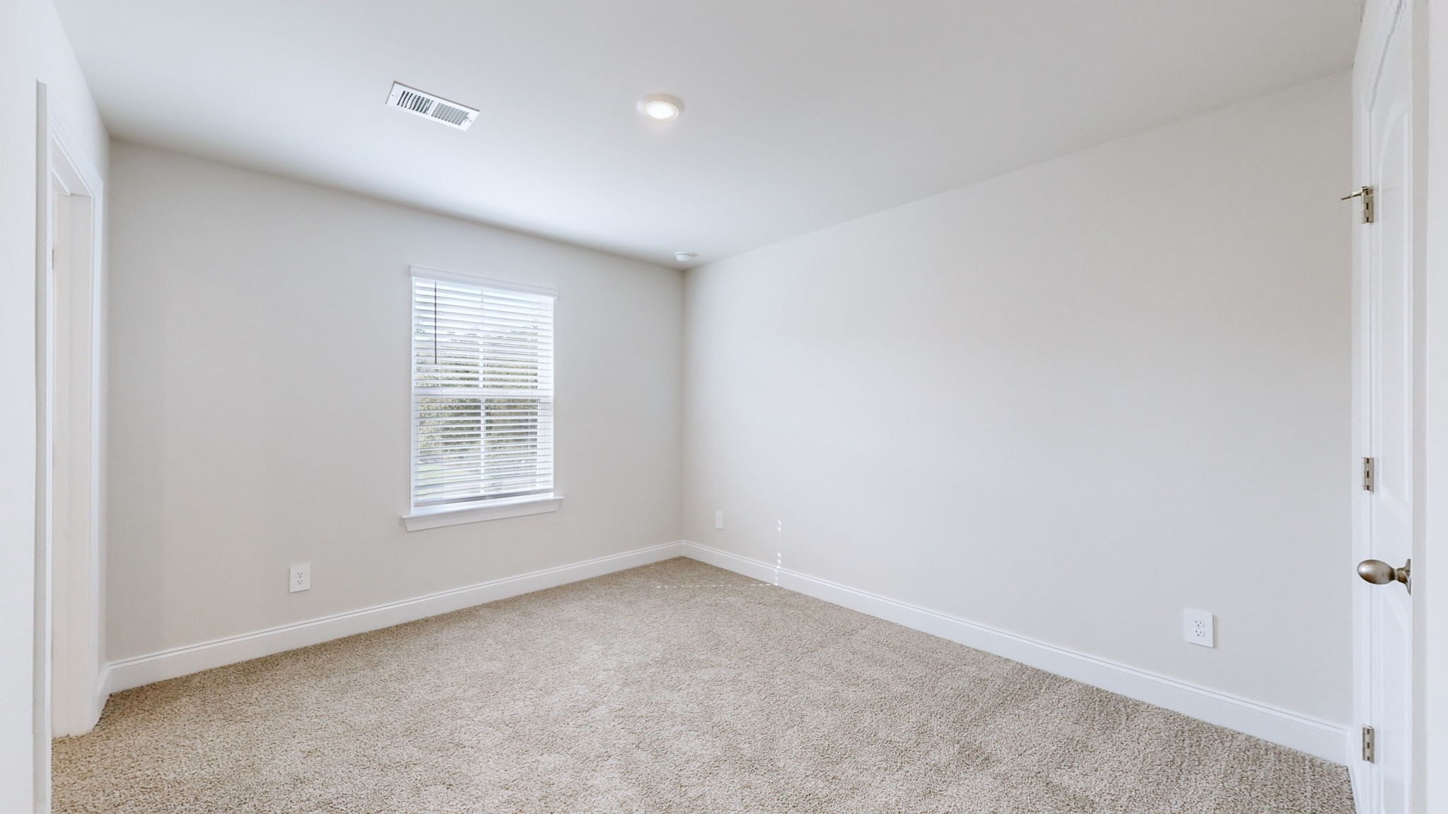 4952 Myra Dr