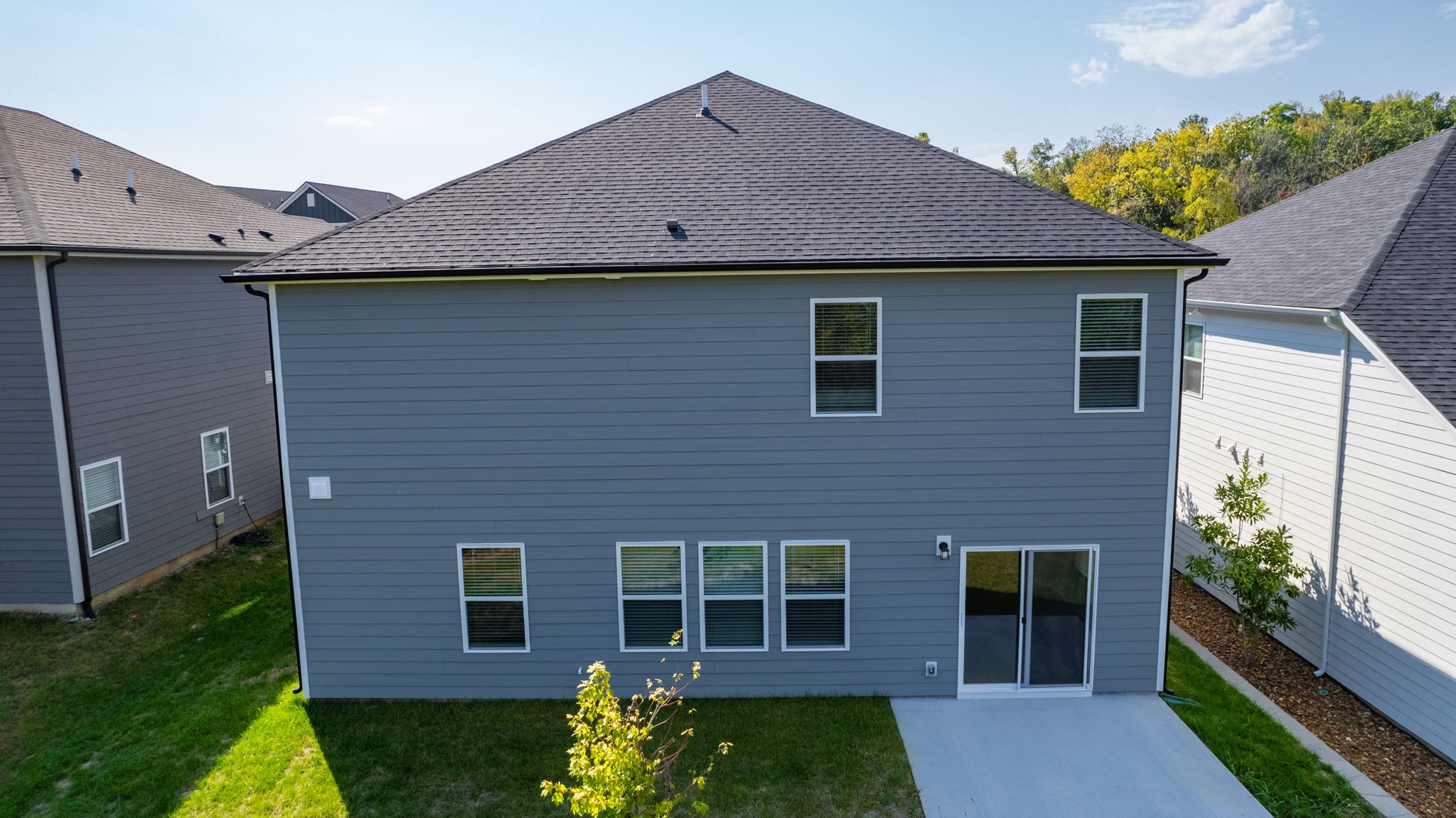4952 Myra Dr