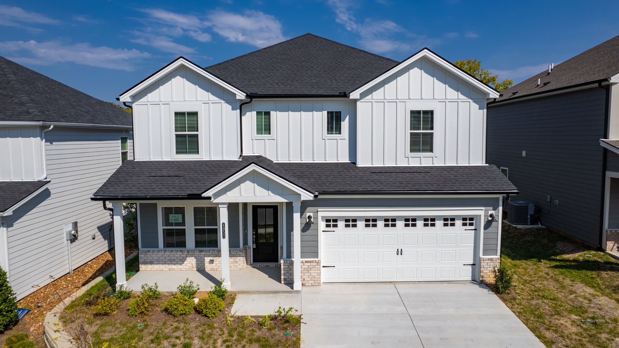 4952 Myra Dr