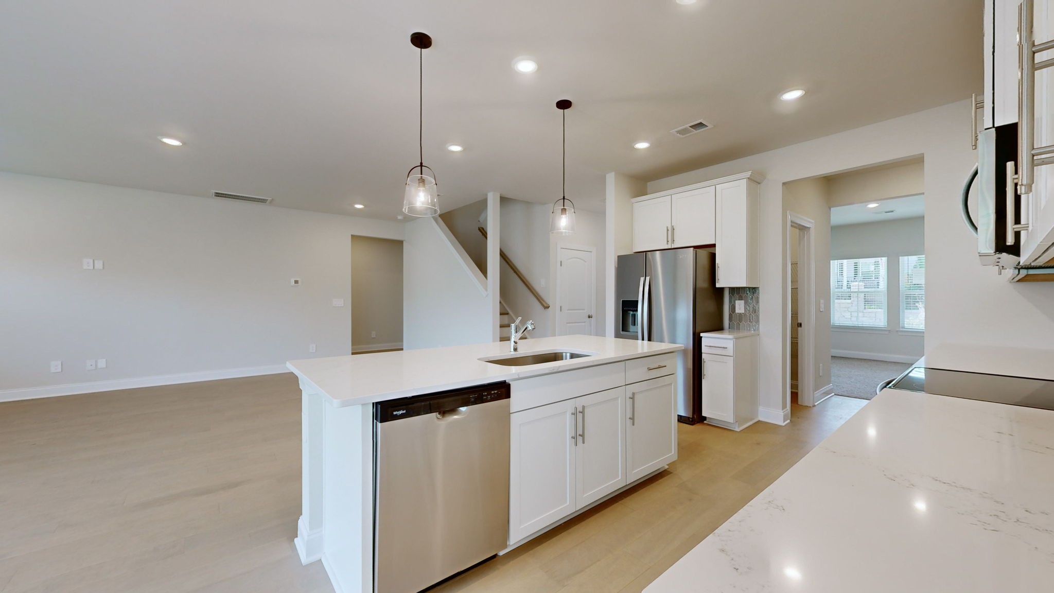 4952 Myra Dr