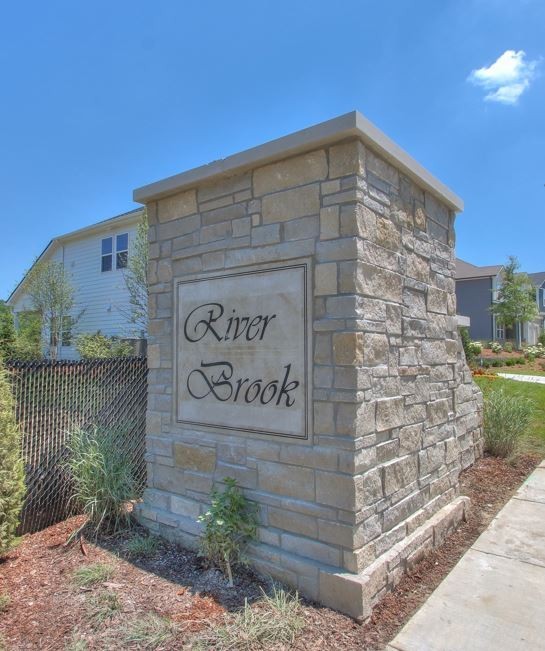 4952 Myra Dr