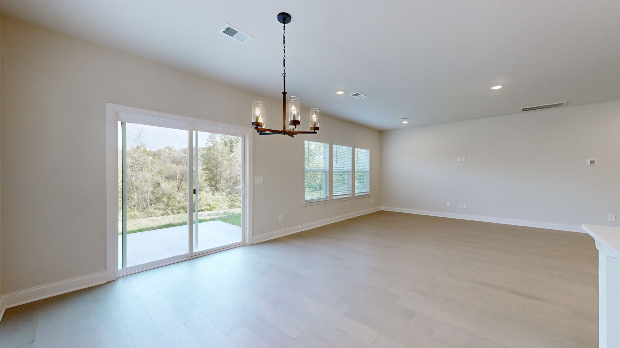 4952 Myra Dr