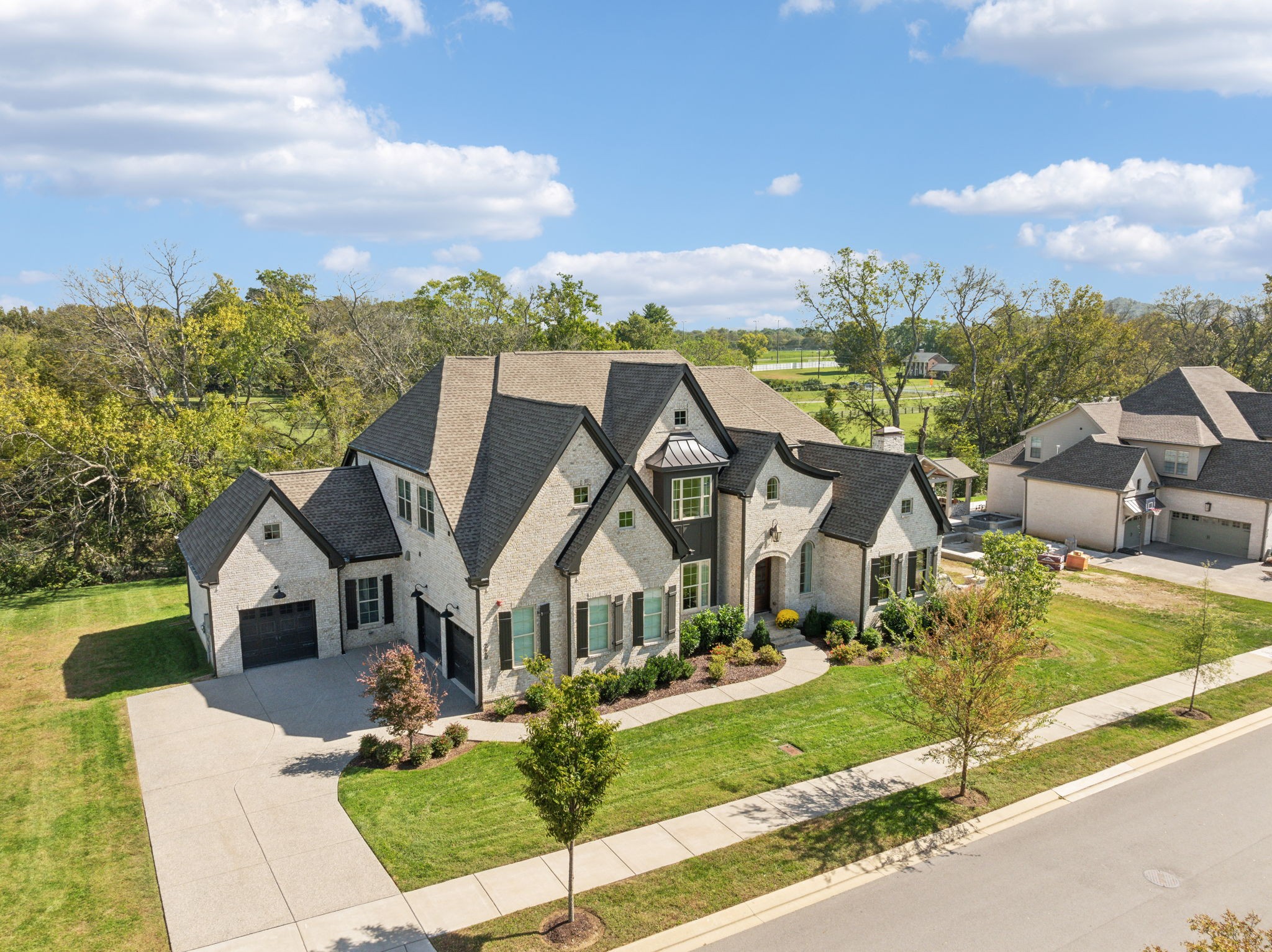 220 Bishops Gate Dr