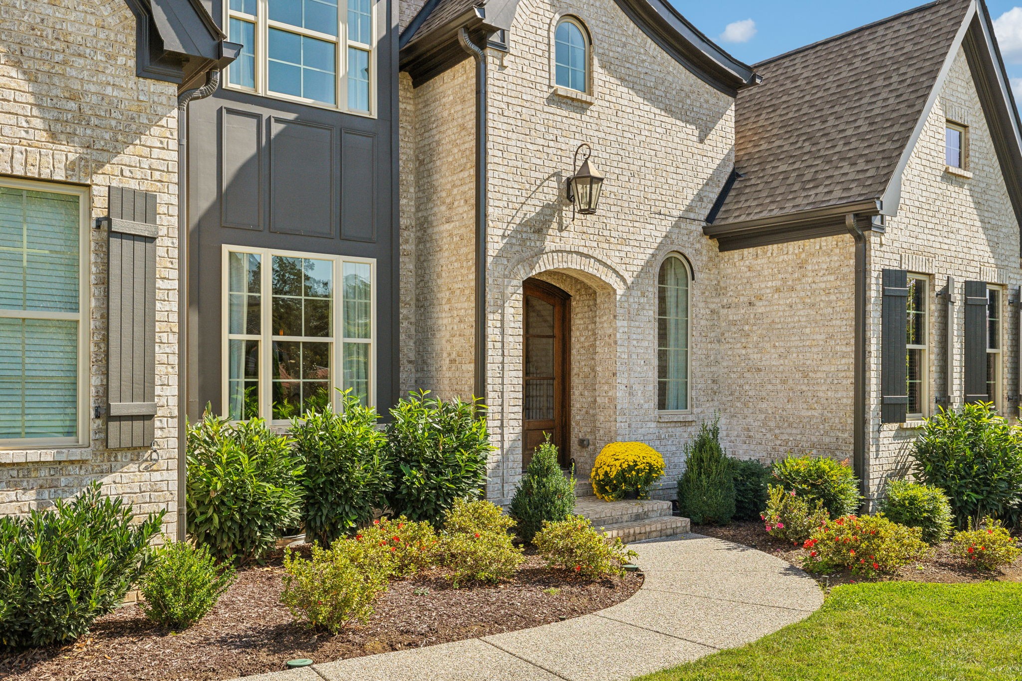 220 Bishops Gate Dr