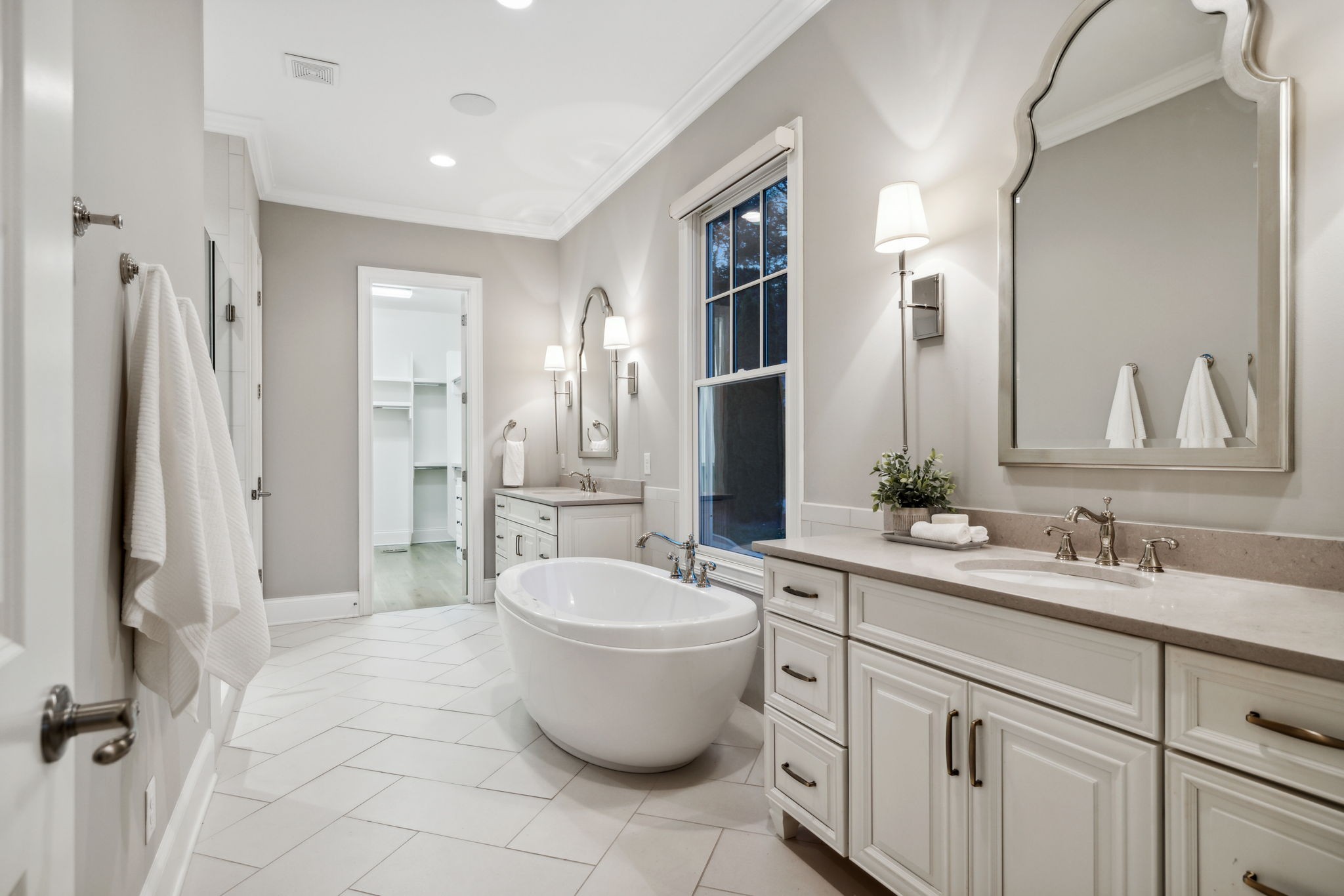 1022 Benelli Park Ct