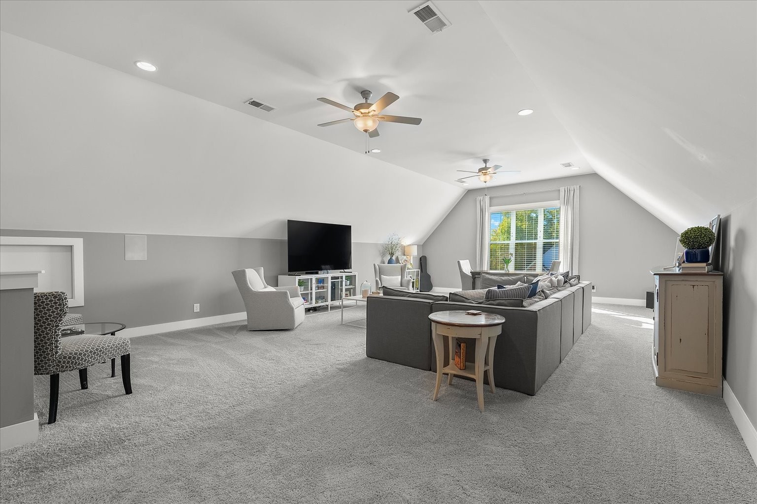 227 Amana Dr