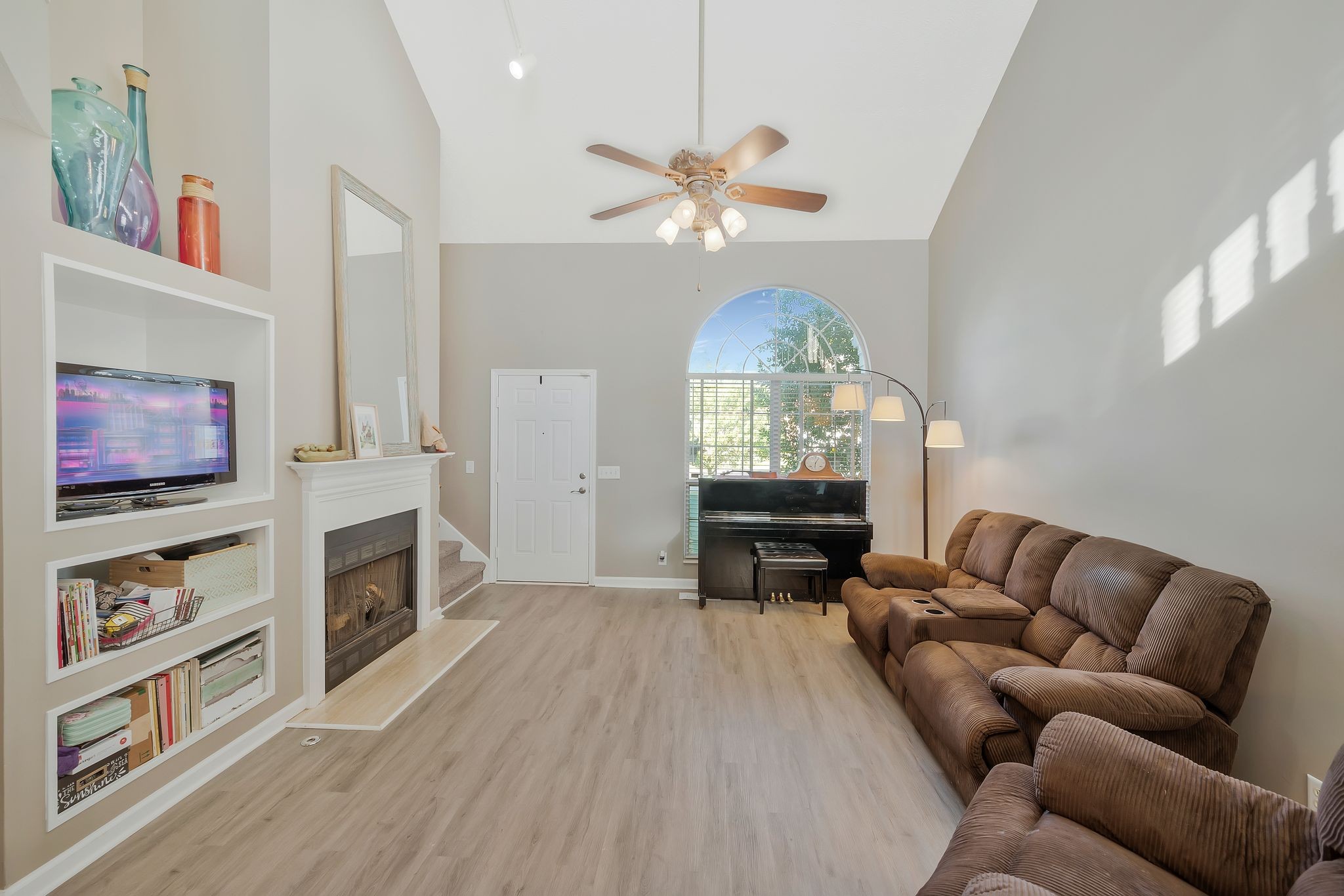 5709 Chestnutwood Trl
