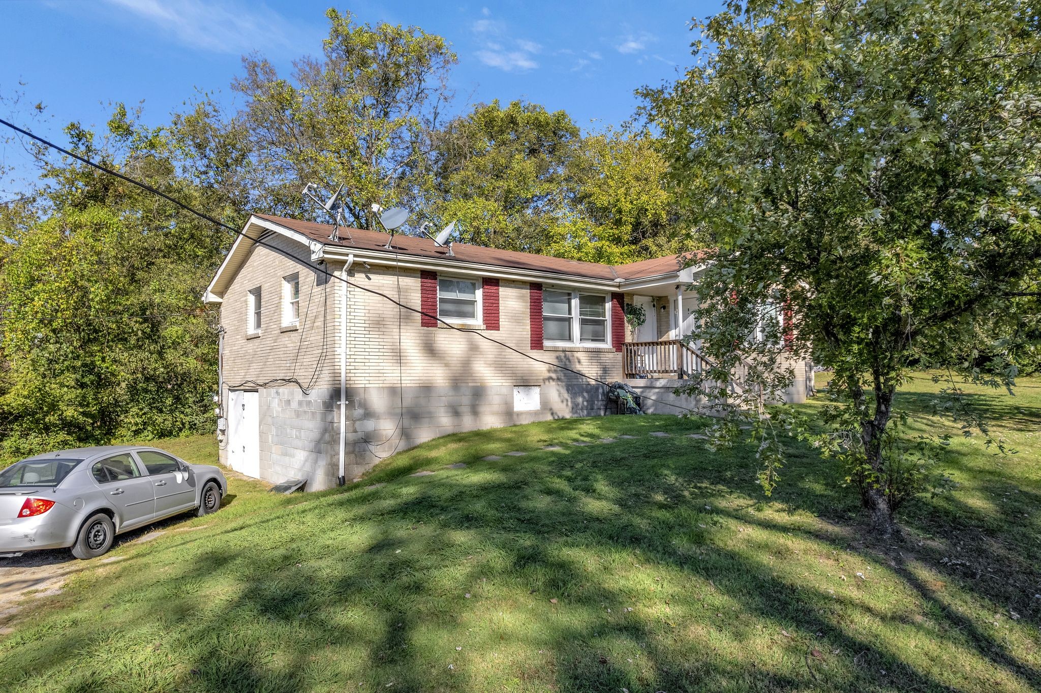632 Larkin Springs Rd