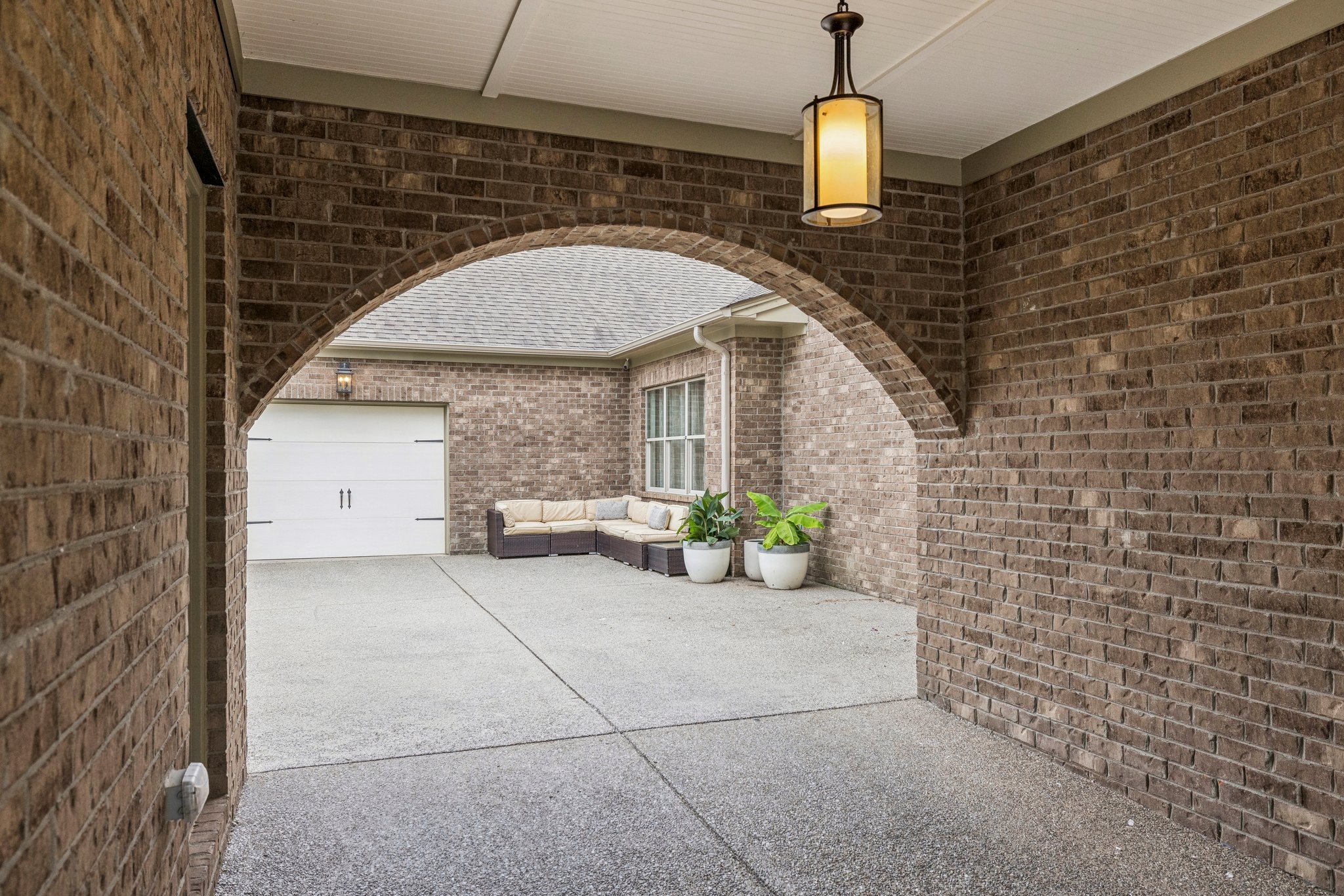 820 Fontwell Ln