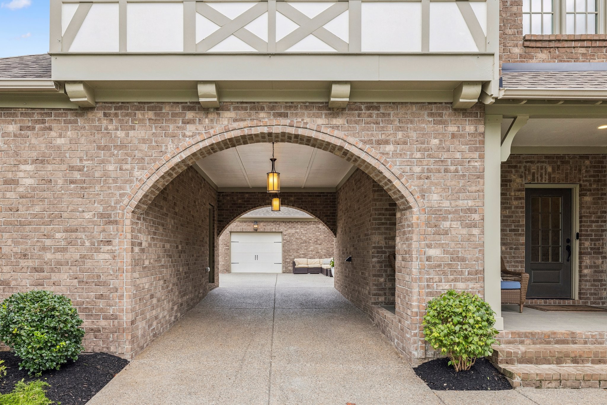 820 Fontwell Ln