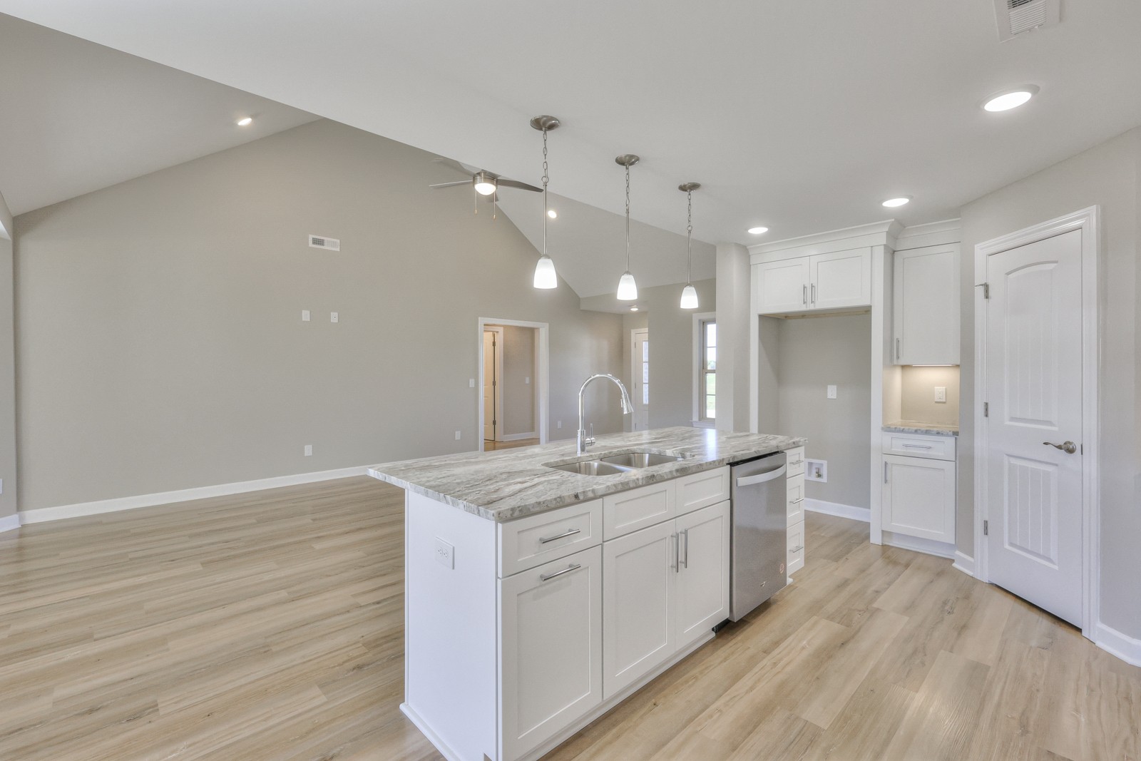 698 Allens Chapel Rd