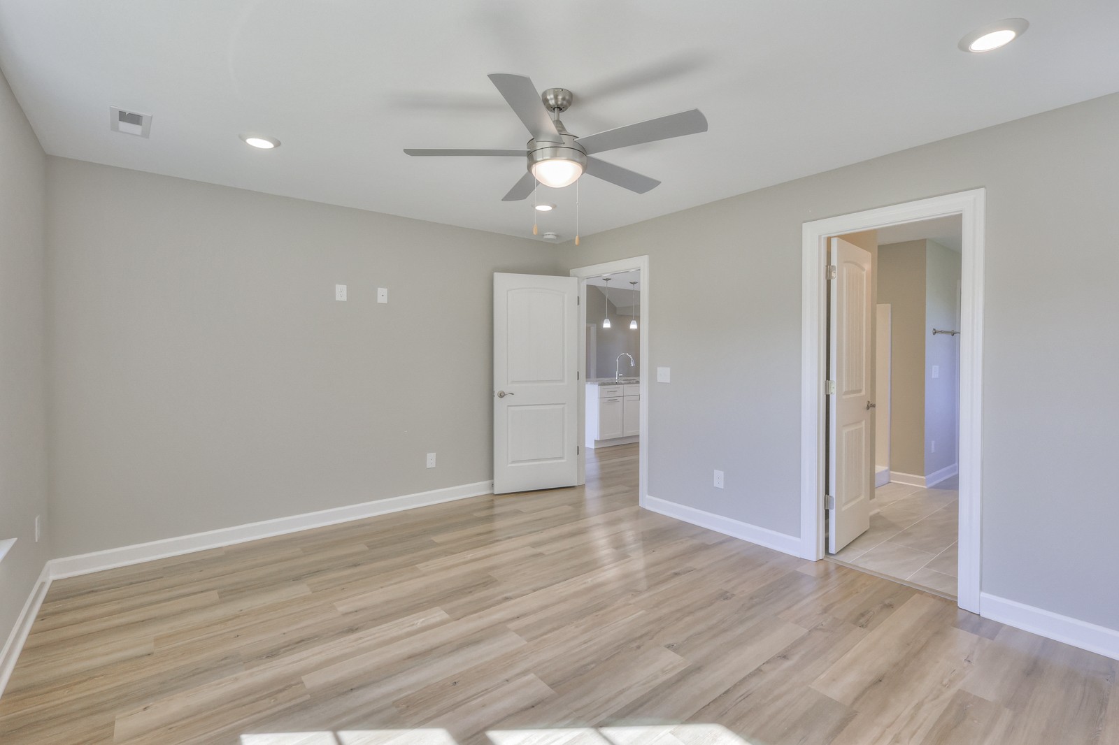 698 Allens Chapel Rd