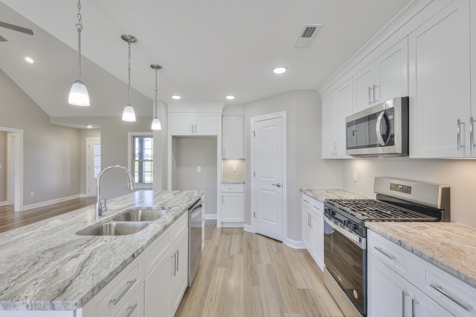 698 Allens Chapel Rd