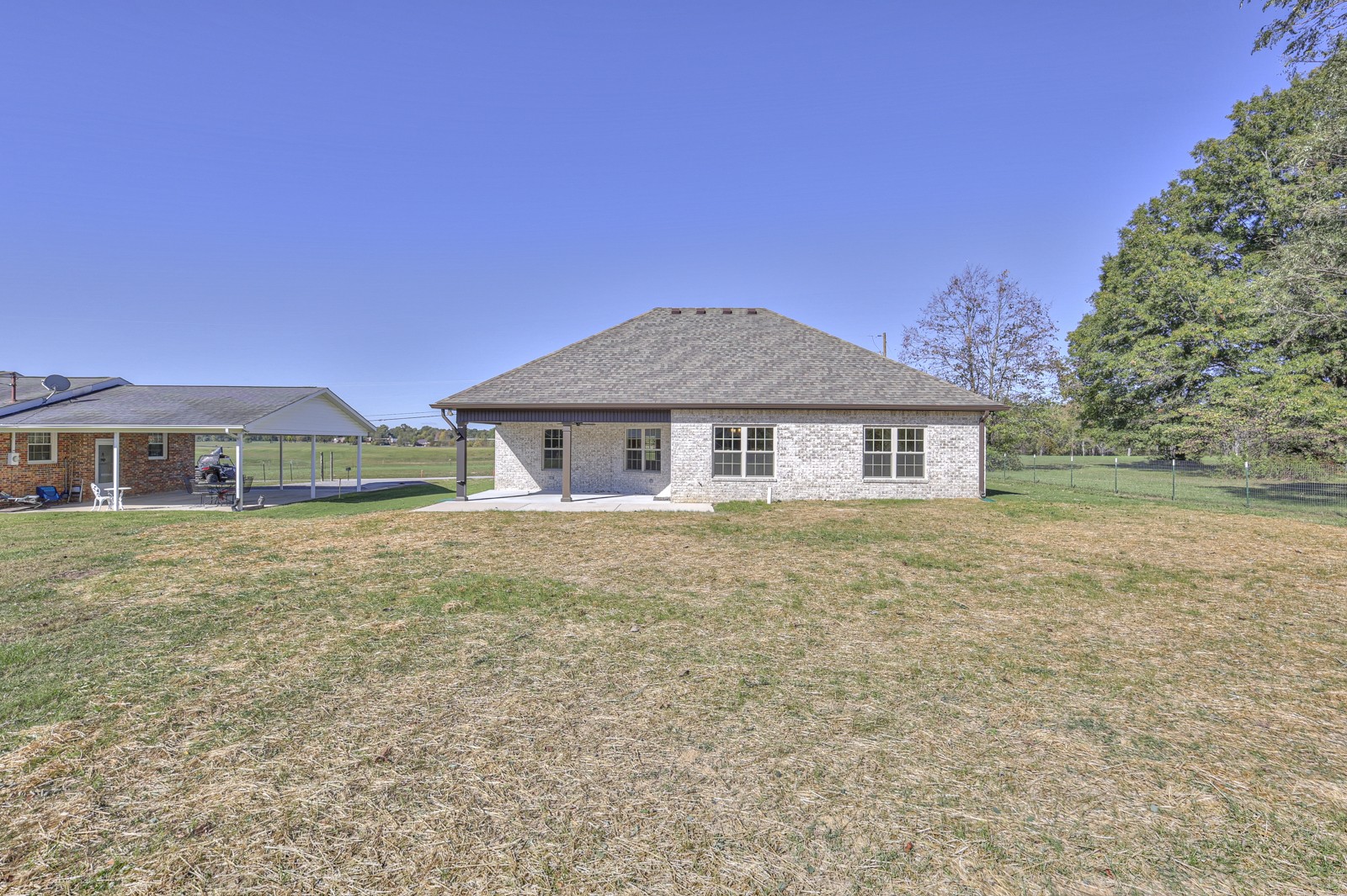 698 Allens Chapel Rd