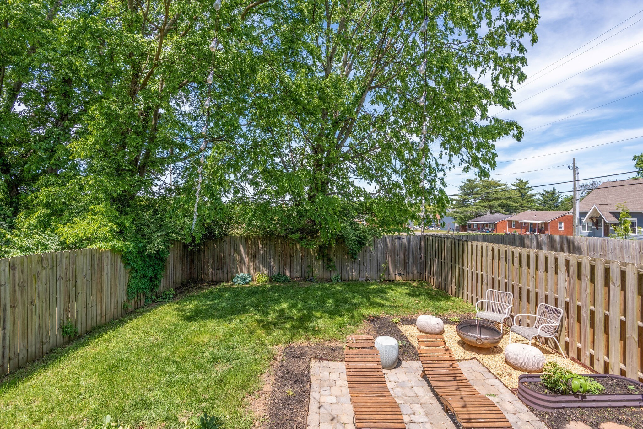 625 Eastboro Dr
