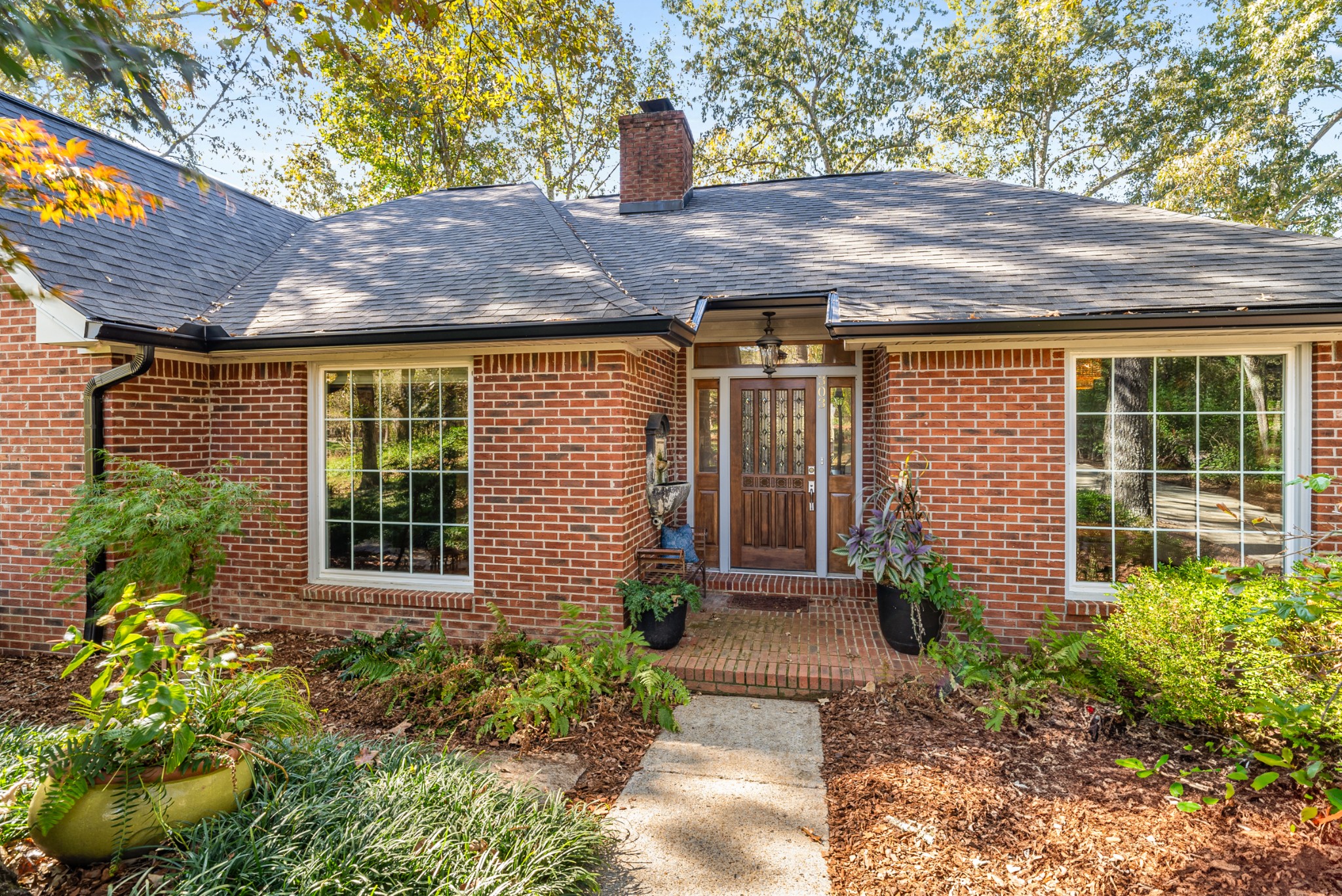 303 Woodlands Dr