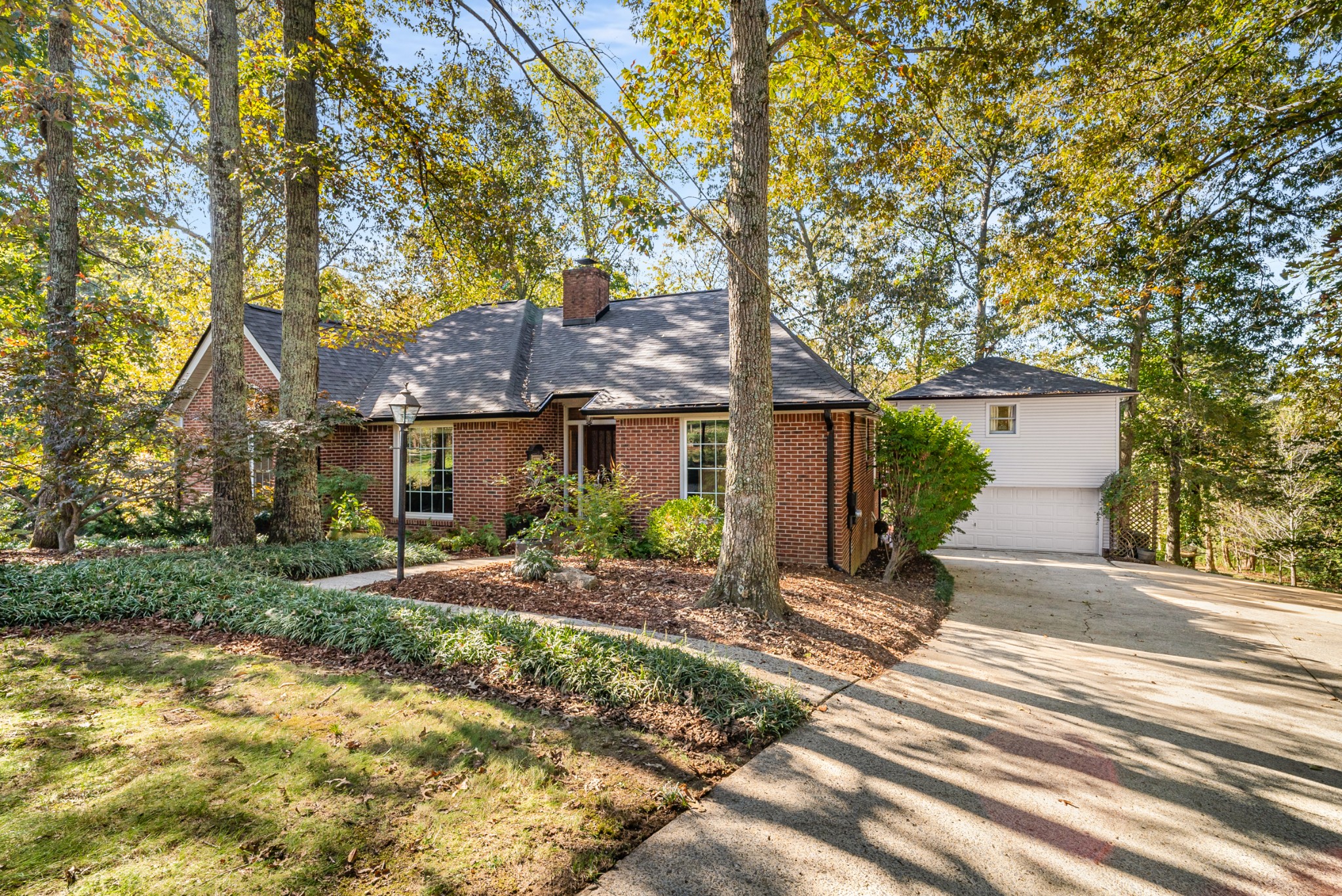 303 Woodlands Dr