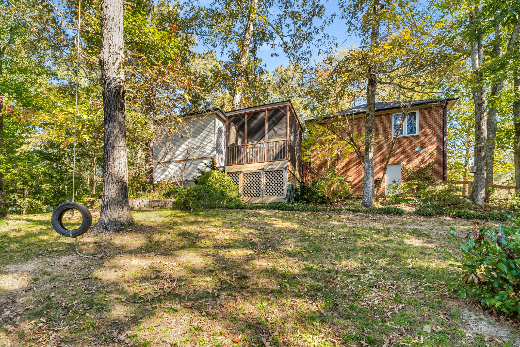 303 Woodlands Dr