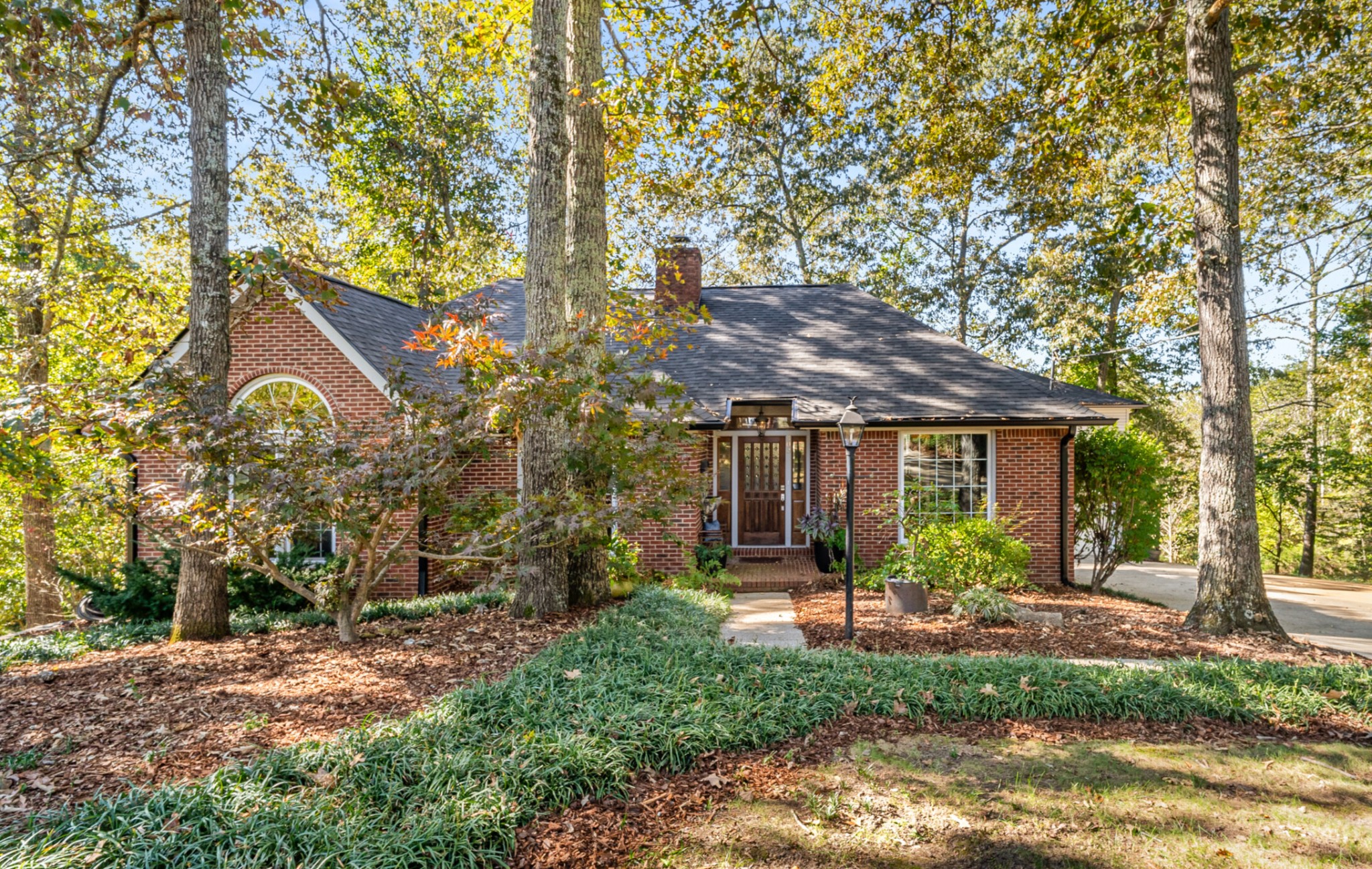 303 Woodlands Dr