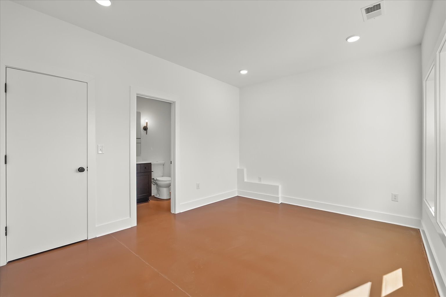 2341 Monticello Dr