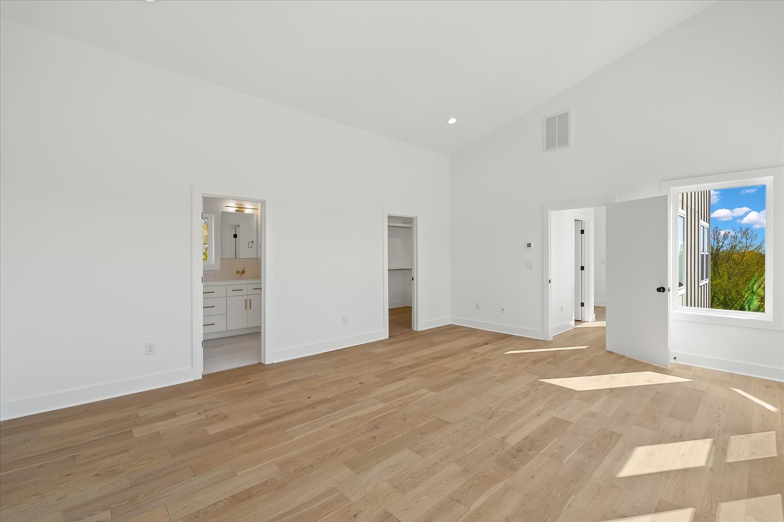 2341 Monticello Dr