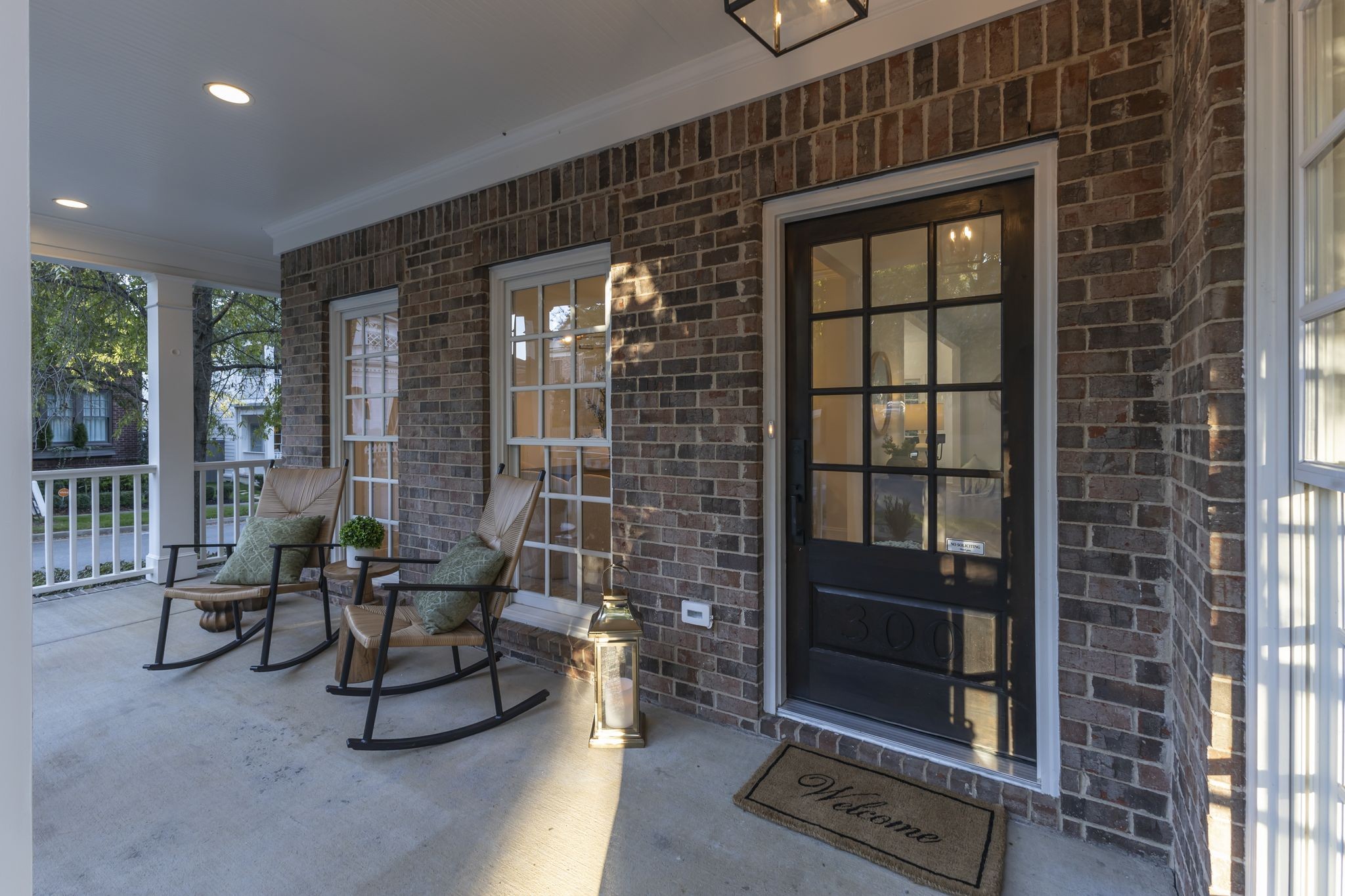 300 Starling Ln