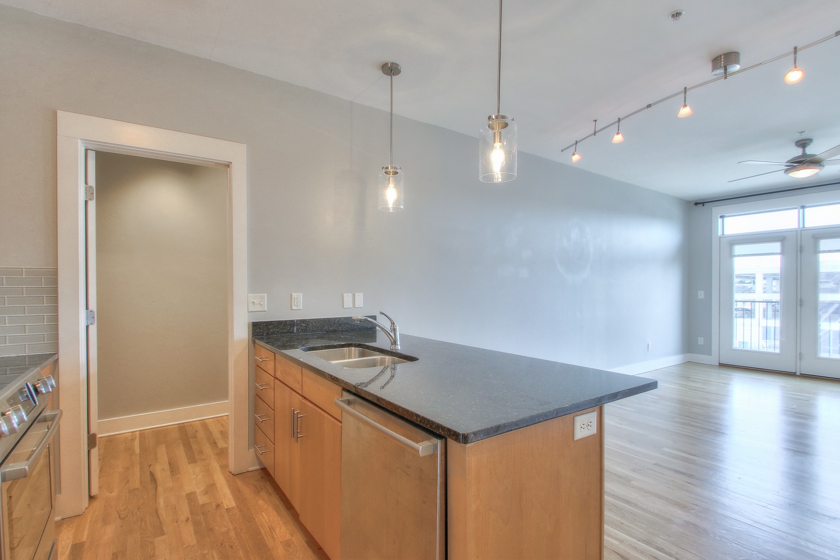 817 3rd Ave, N Unit: 306