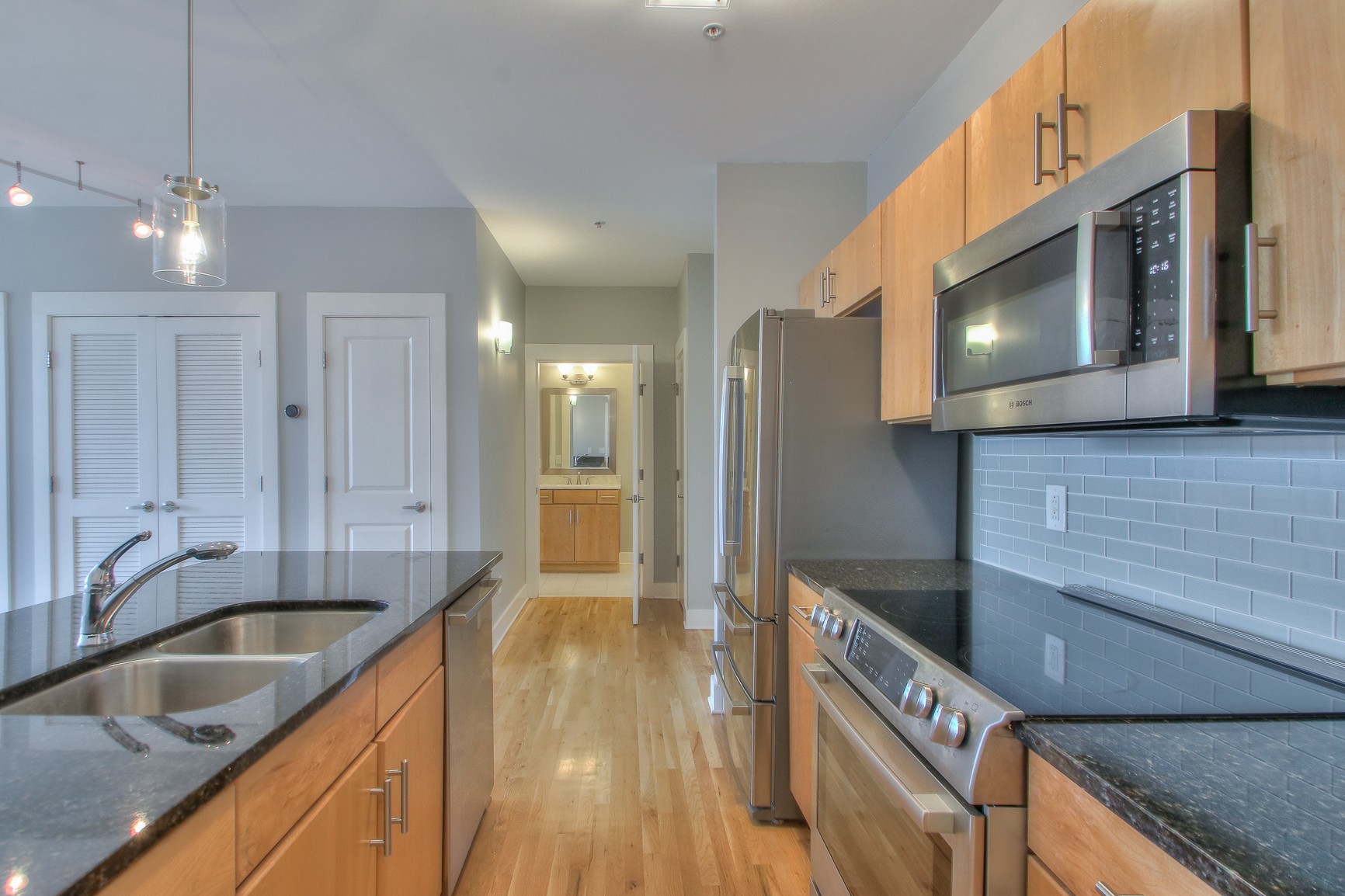 817 3rd Ave, N Unit: 306