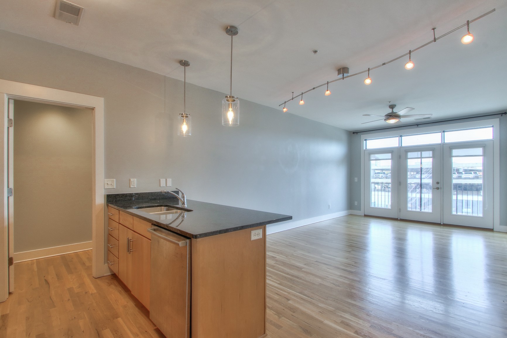 817 3rd Ave, N Unit: 306