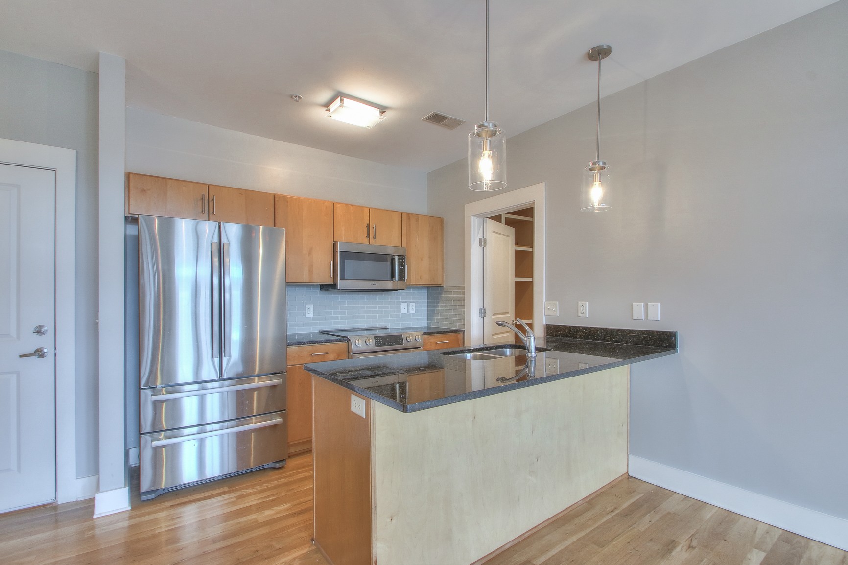 817 3rd Ave, N Unit: 306