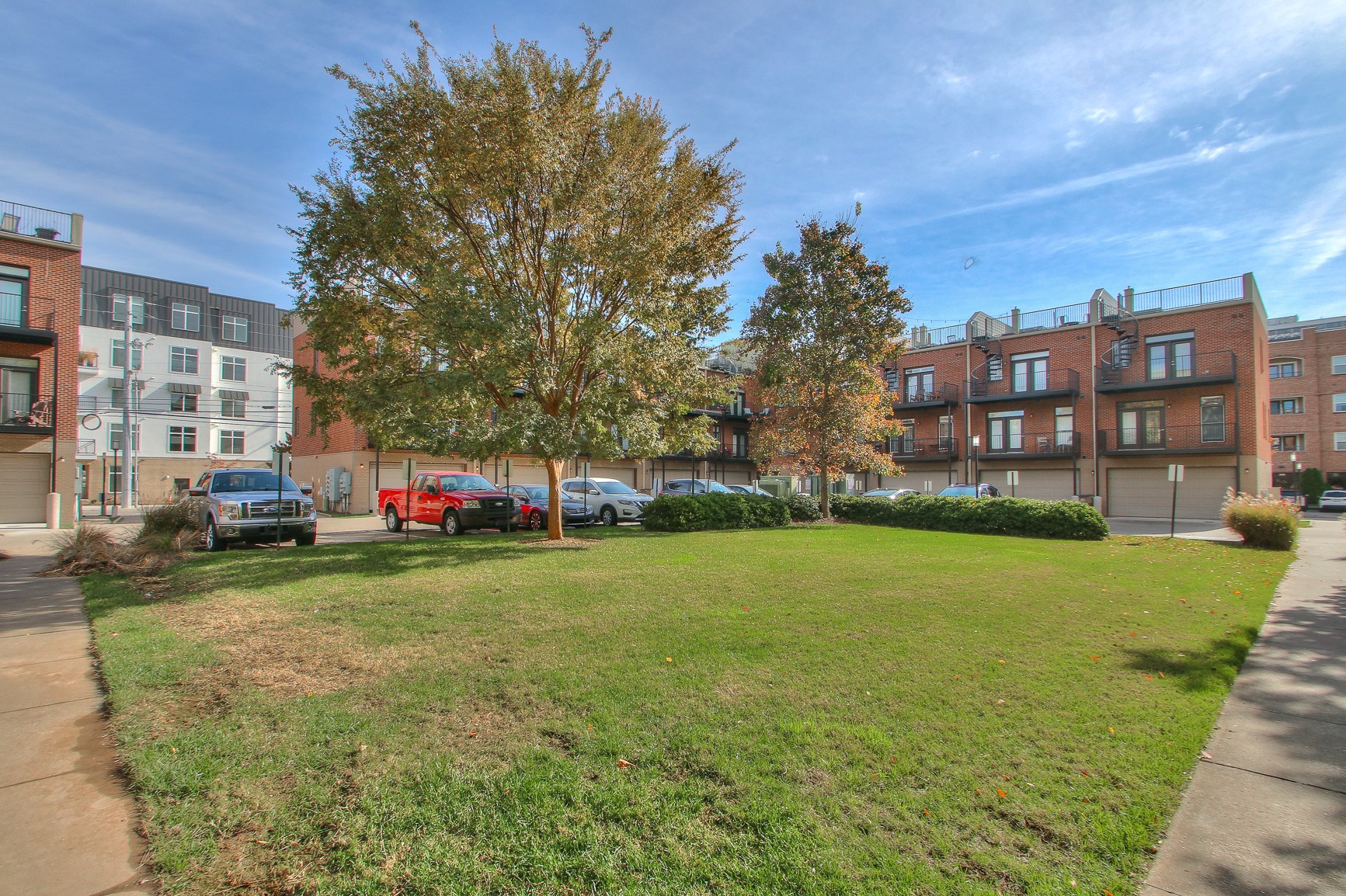 817 3rd Ave, N Unit: 306
