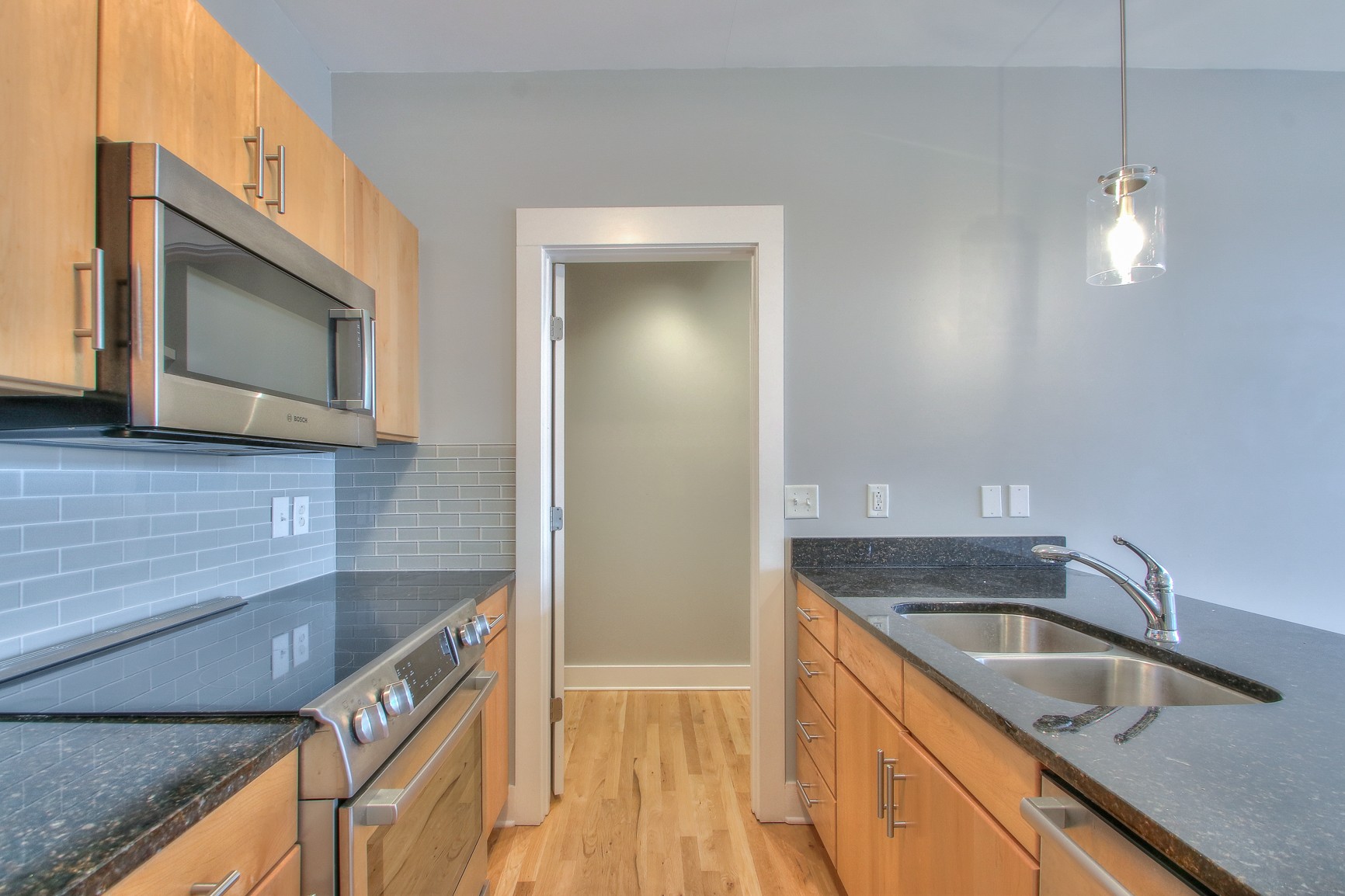 817 3rd Ave, N Unit: 306