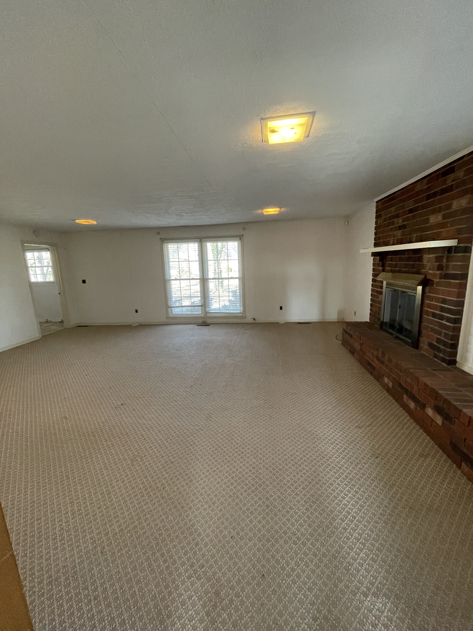 2525 Dilton Mankin Rd