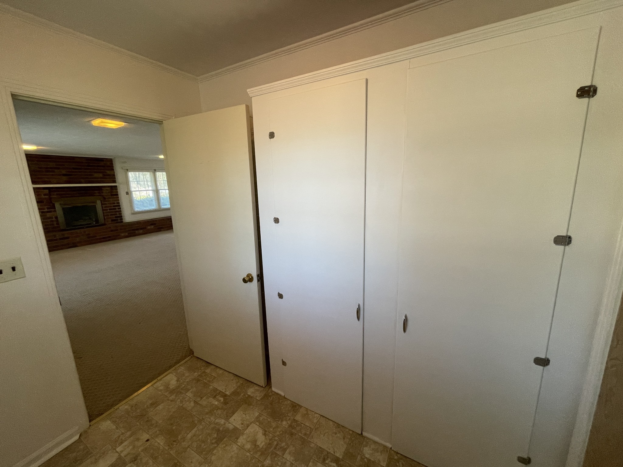 2525 Dilton Mankin Rd