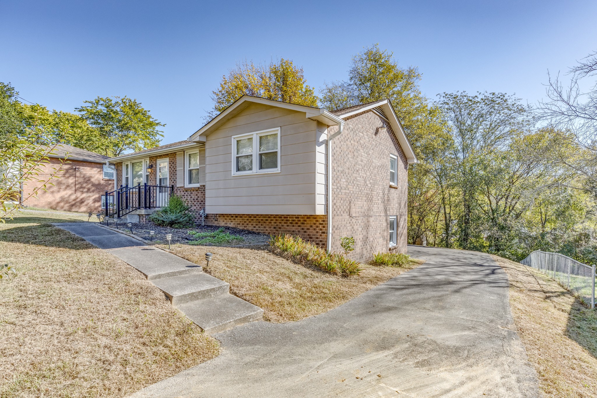 644 Hidden Hill Dr