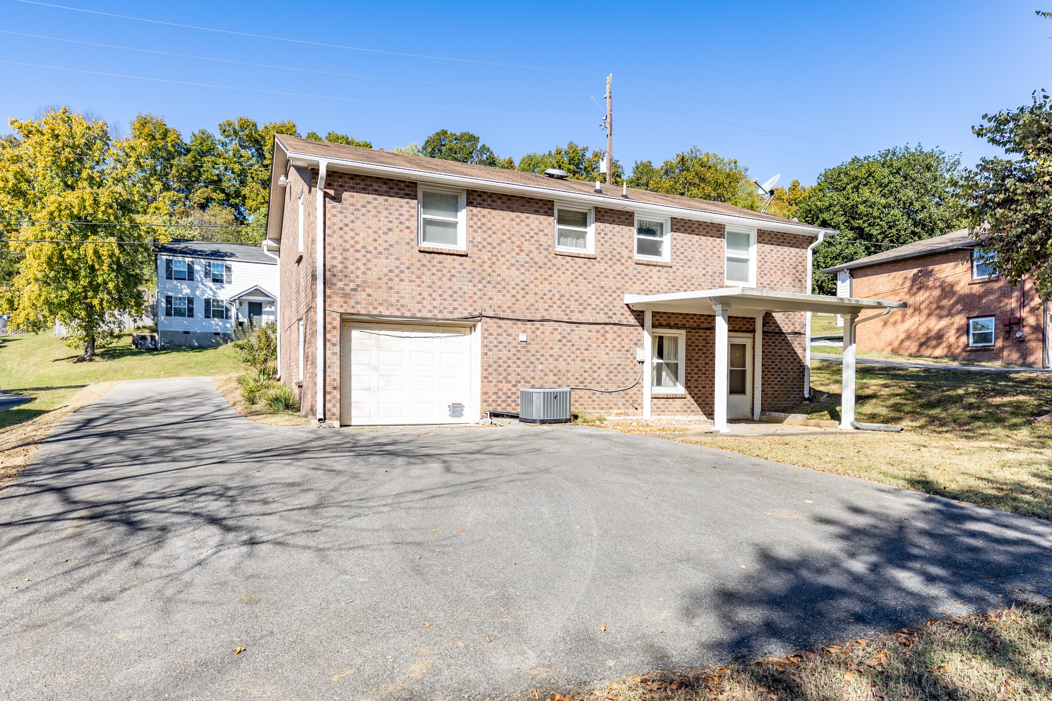 644 Hidden Hill Dr