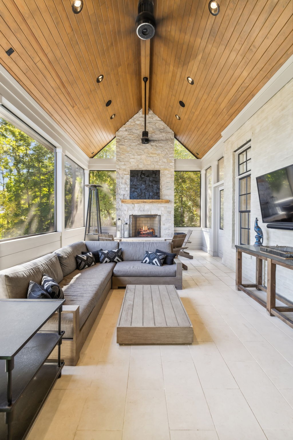 305 Morning Mist Ln