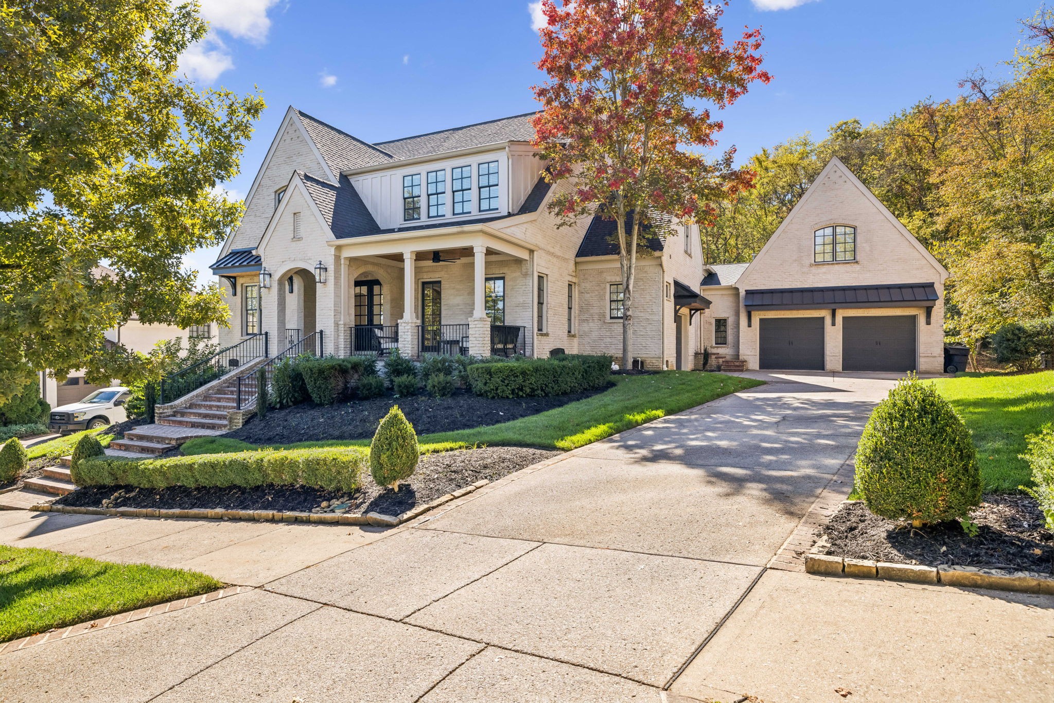 305 Morning Mist Ln
