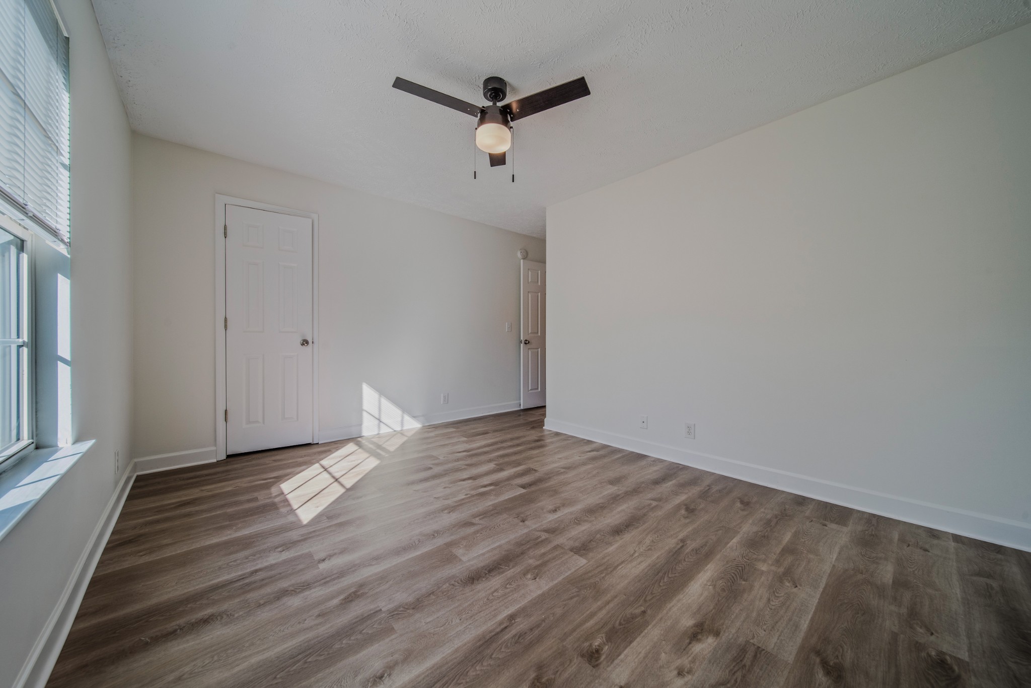 522 Crossway Ave Unit: B