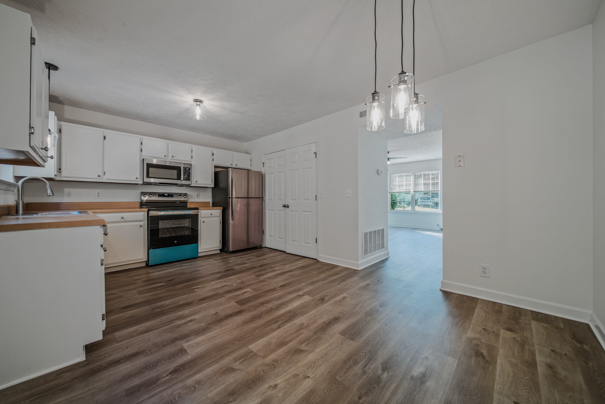522 Crossway Ave Unit: B