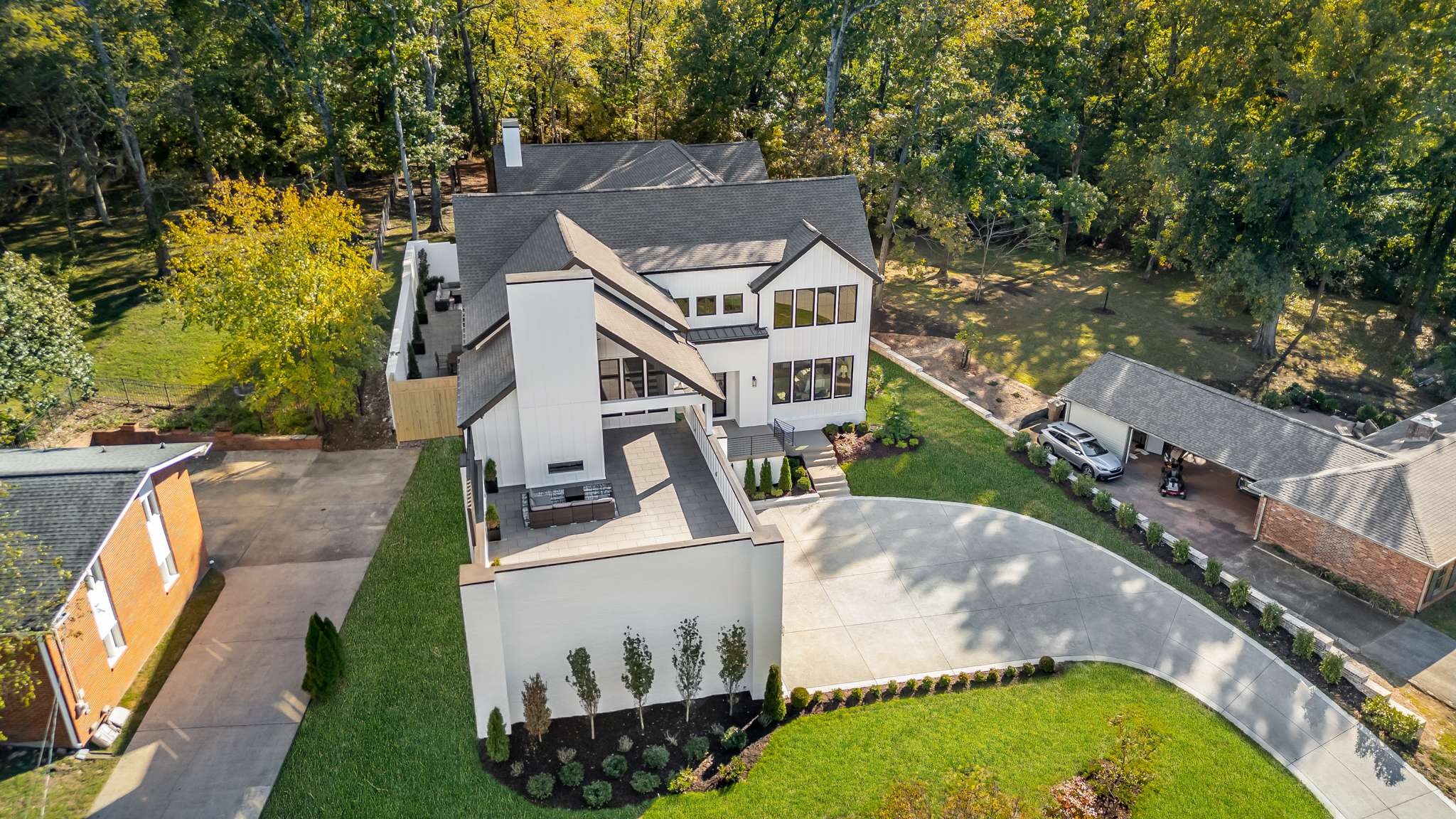 6437 Brownlee Dr