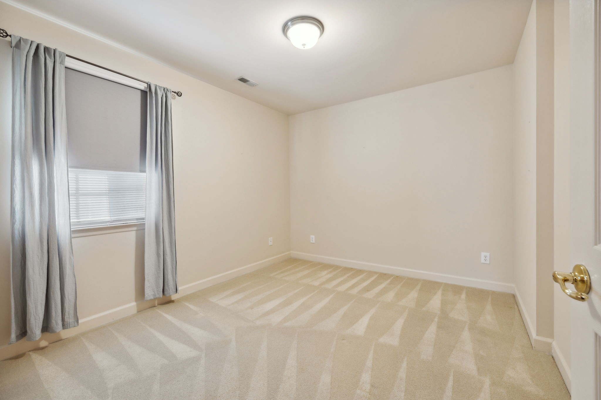 6035 Sunrise Cir