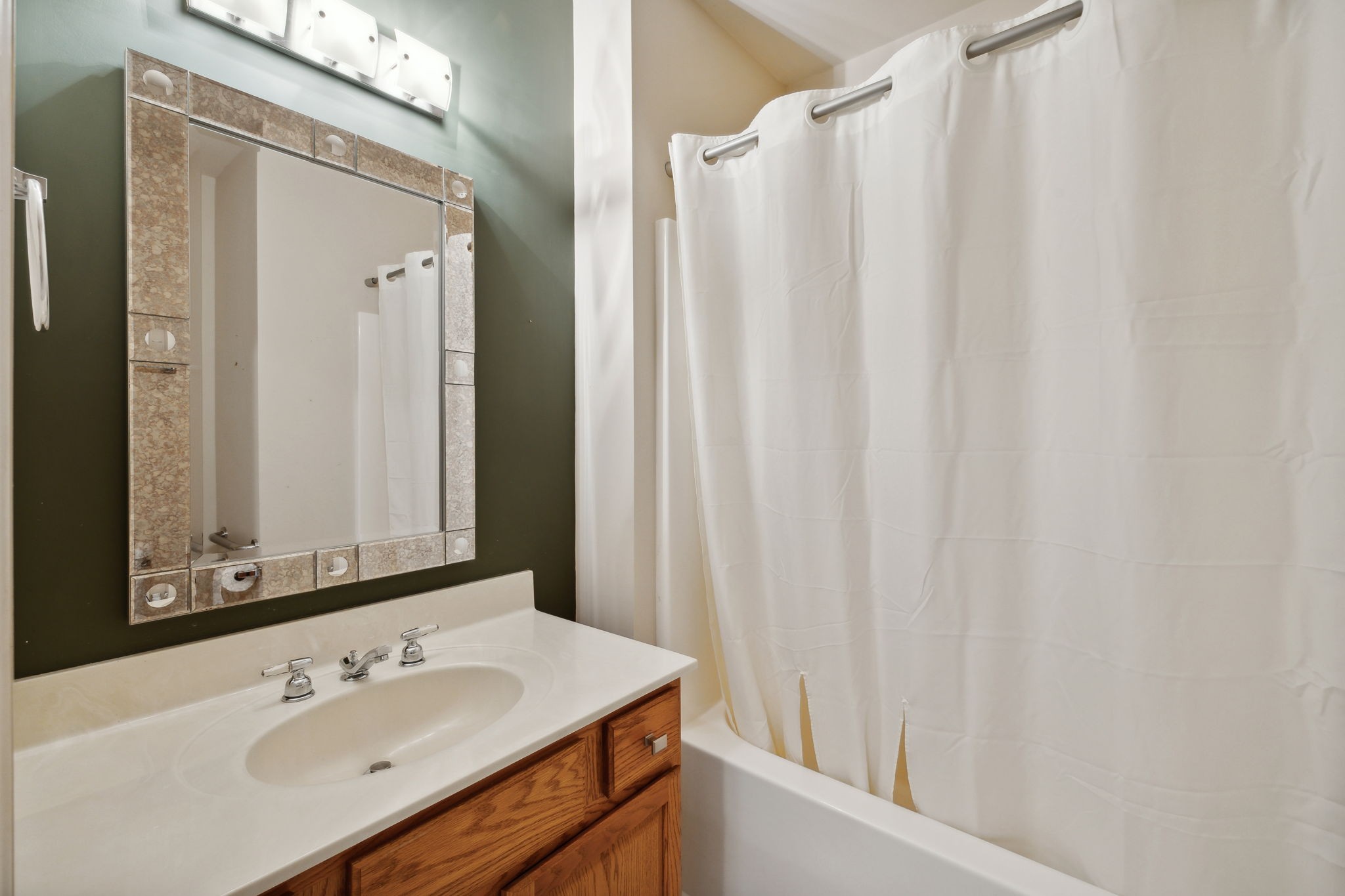 6035 Sunrise Cir
