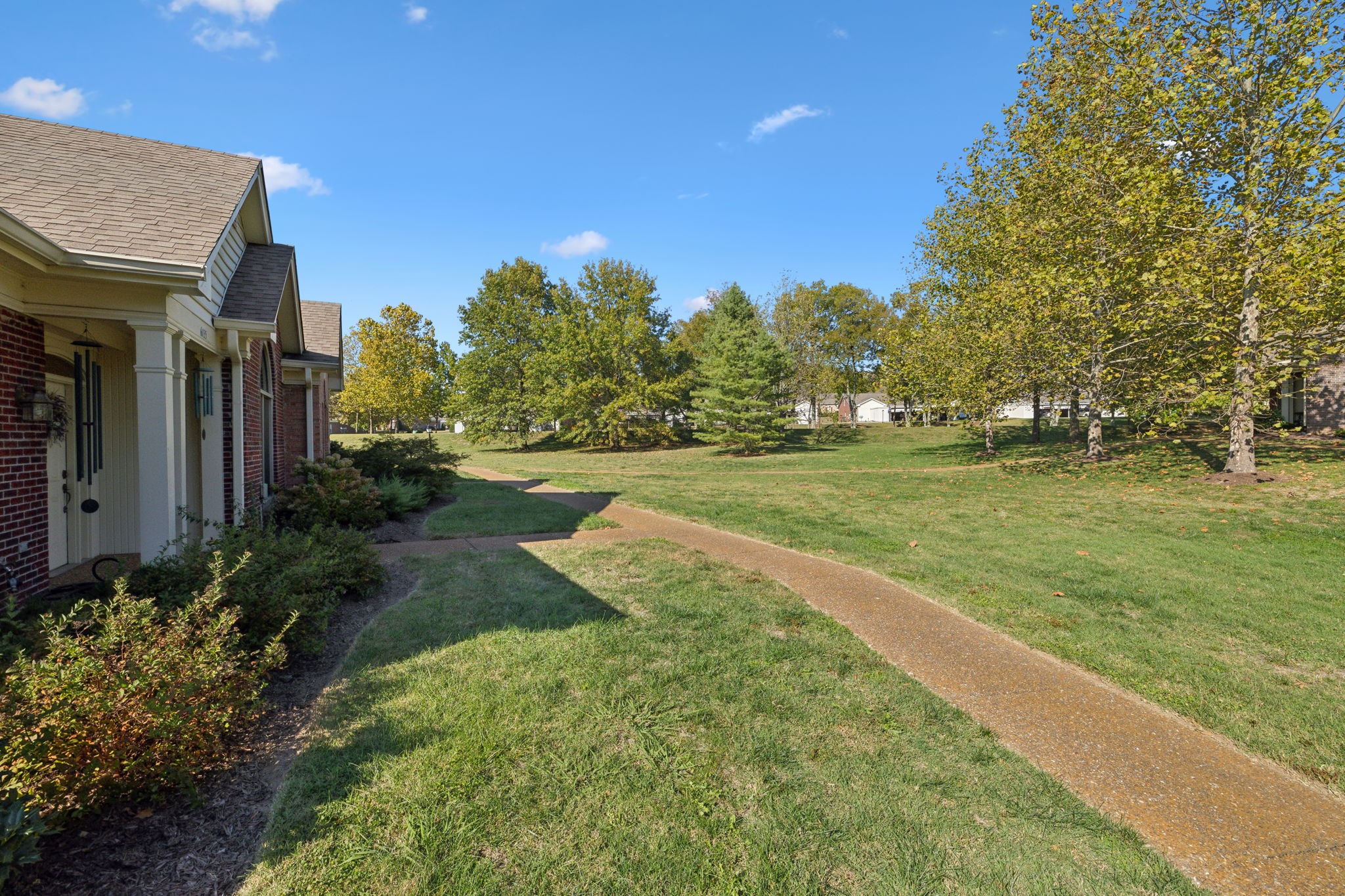 6035 Sunrise Cir