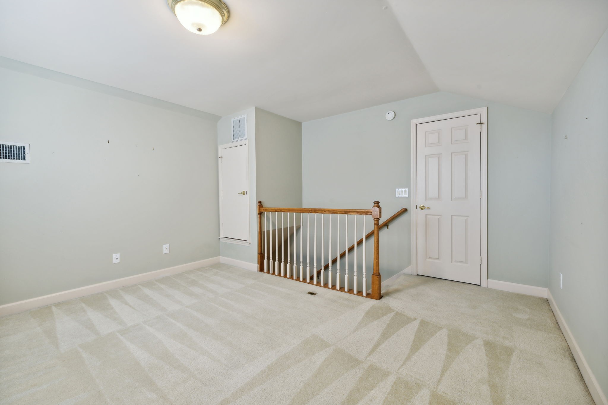 6035 Sunrise Cir