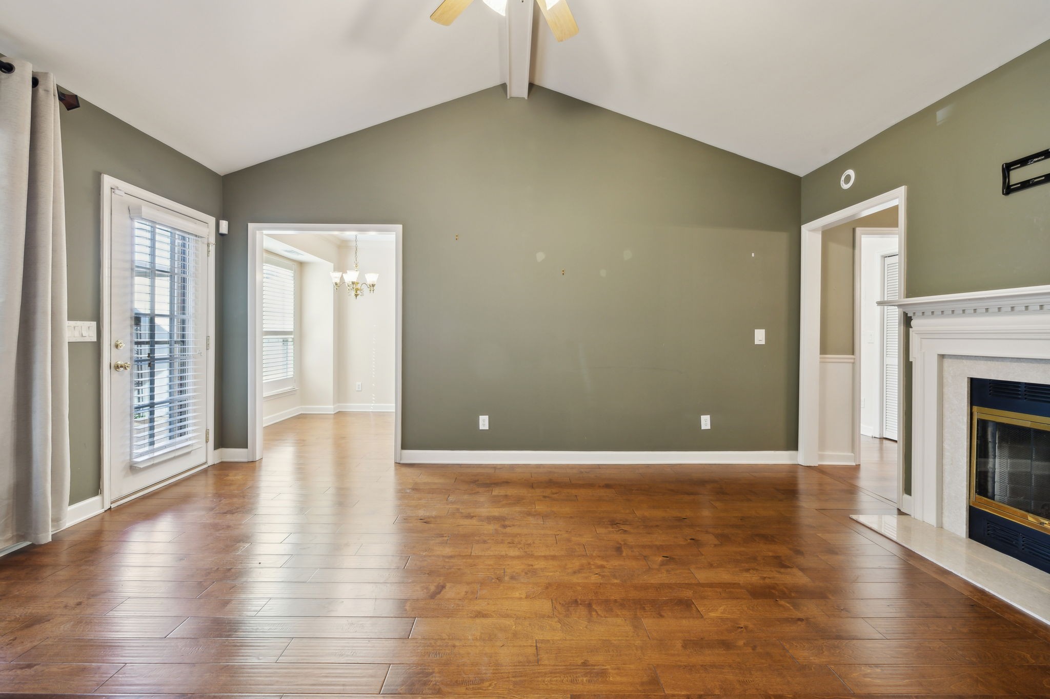 6035 Sunrise Cir