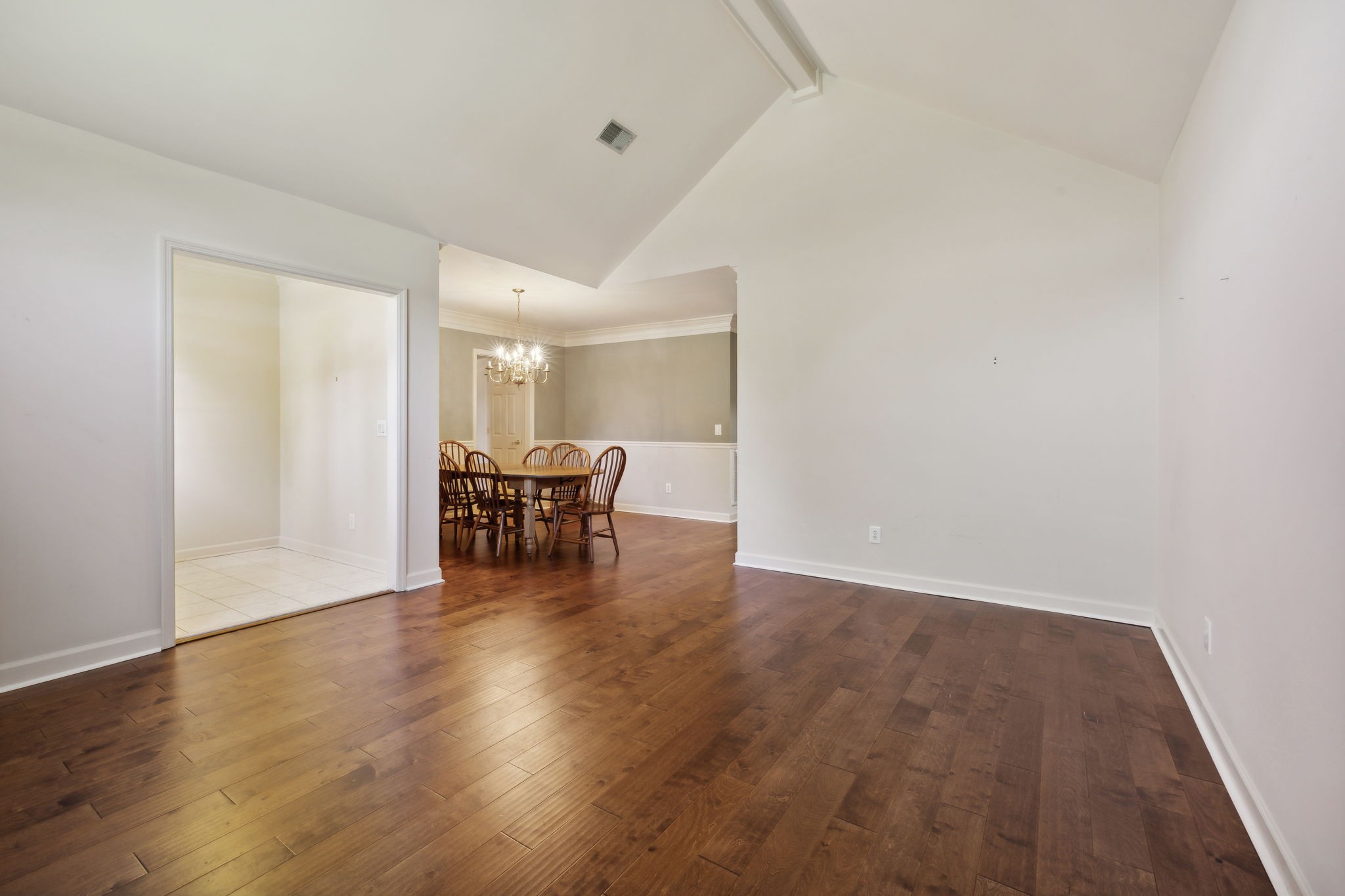 6035 Sunrise Cir